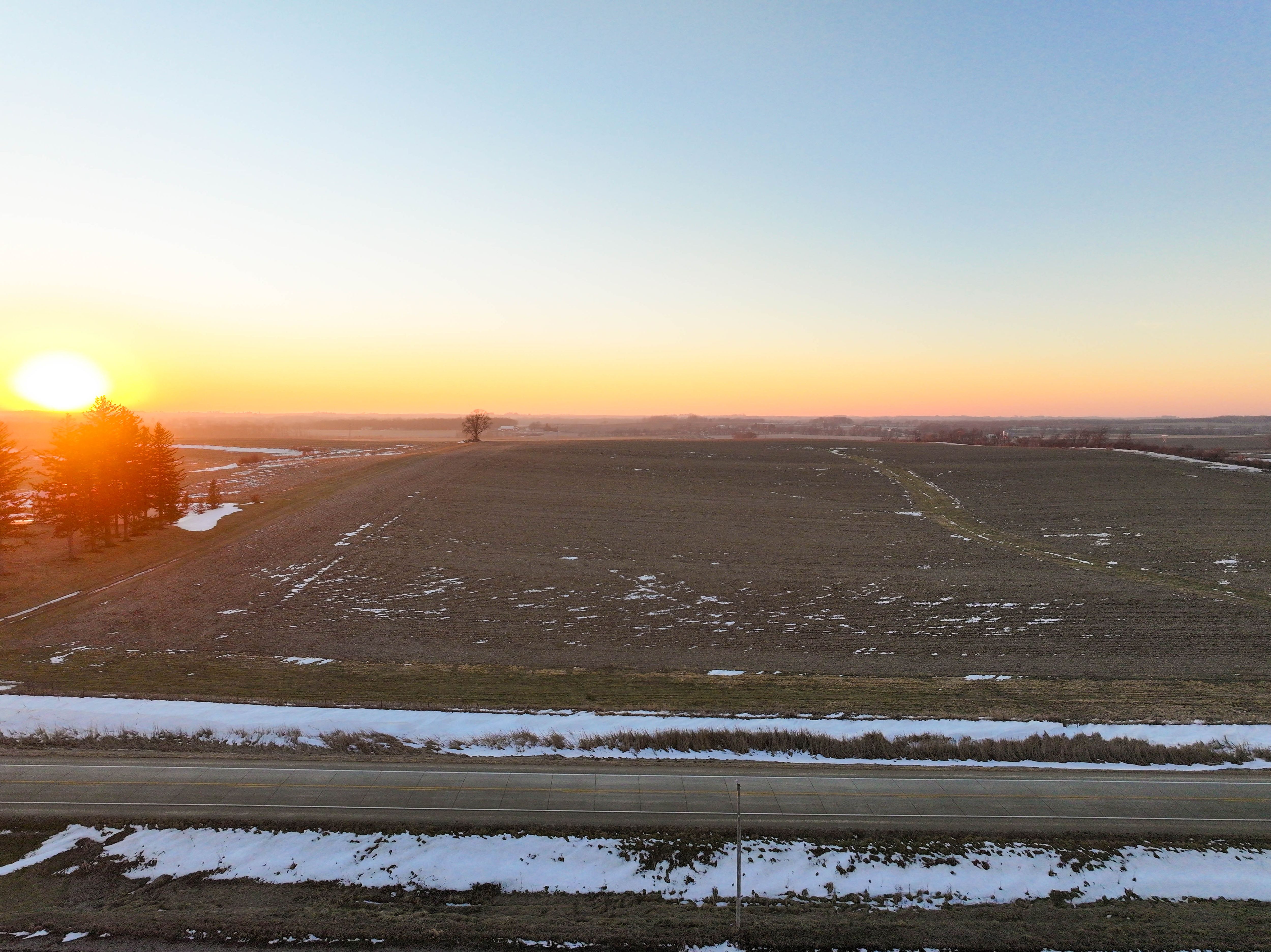 Listing Photo: DJI_20260107164545_0074_D