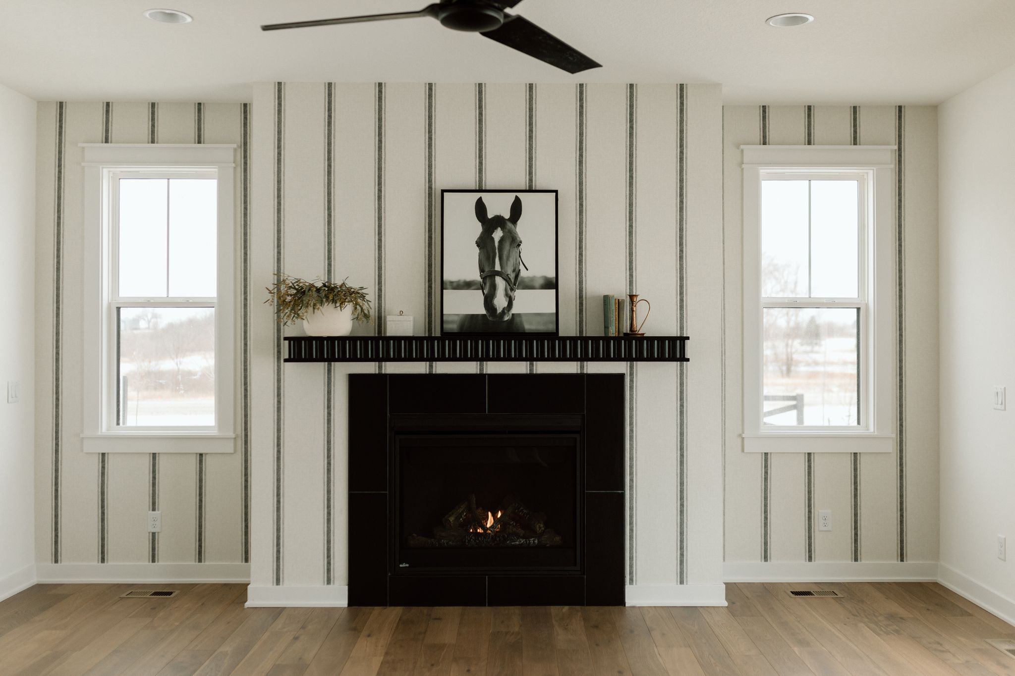 Listing Photo: 3E6A6524