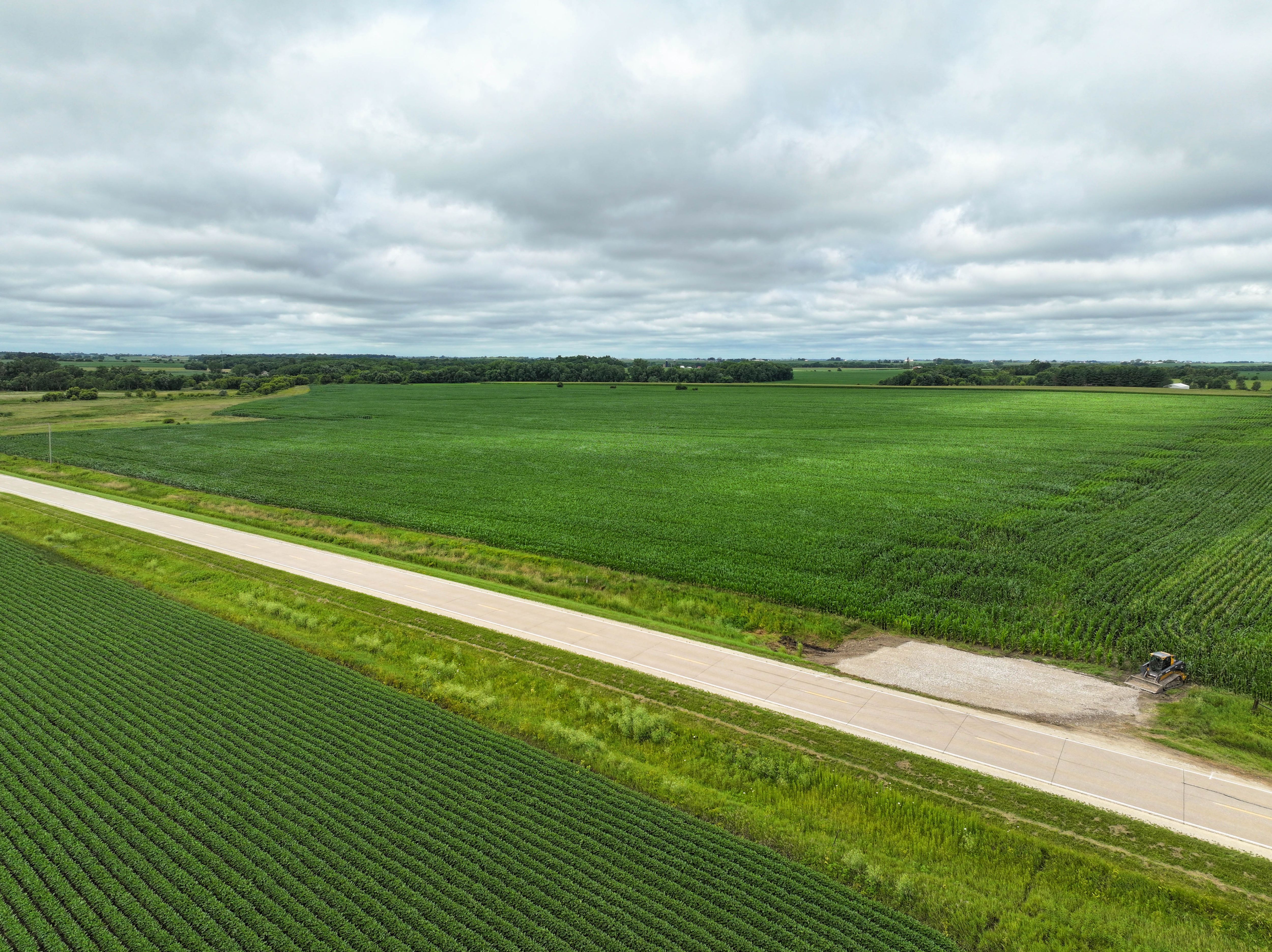 Listing Photo: DJI_20250717102440_0020_D