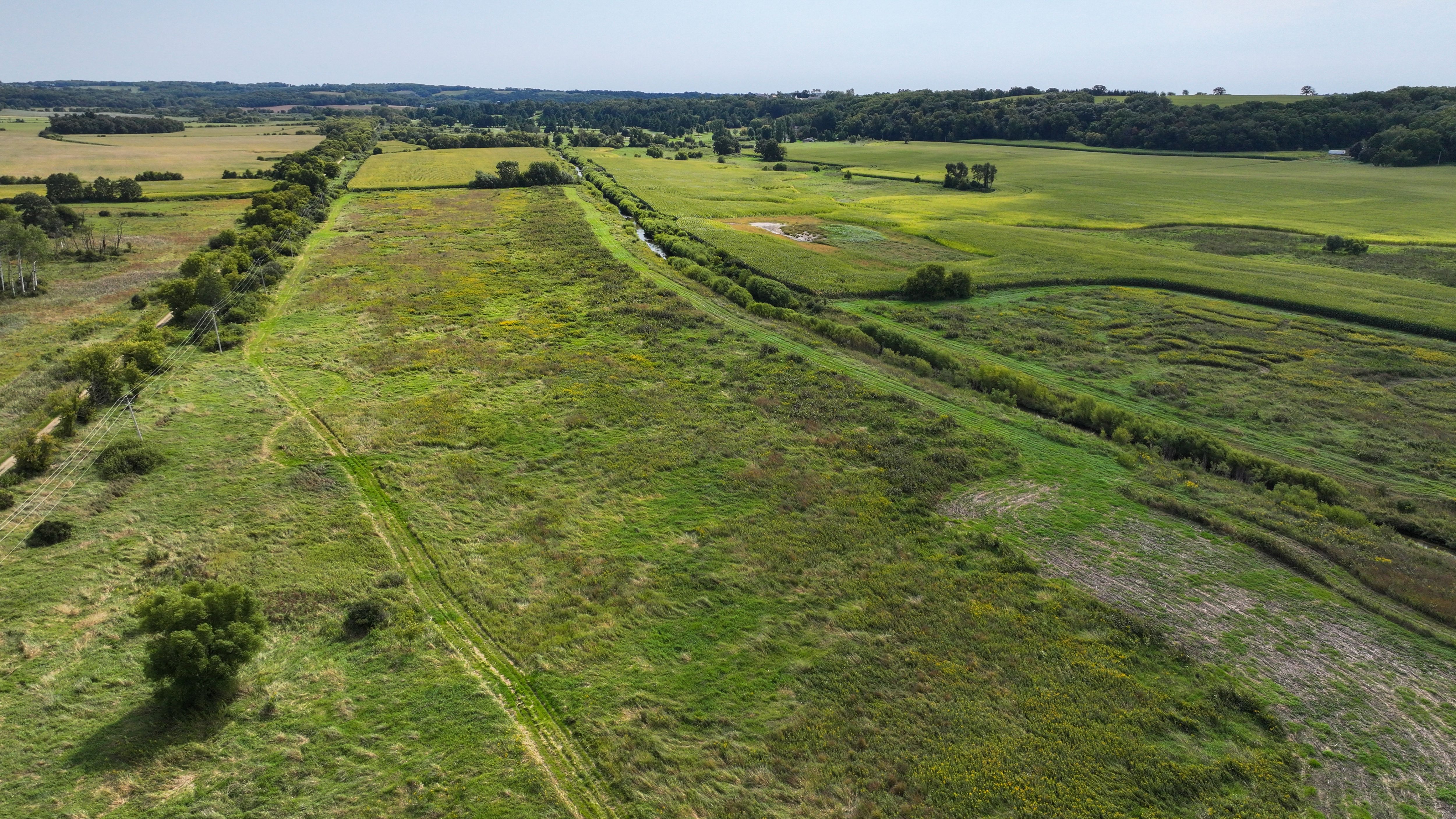 Listing Photo: DJI_20250908110852_0242_D
