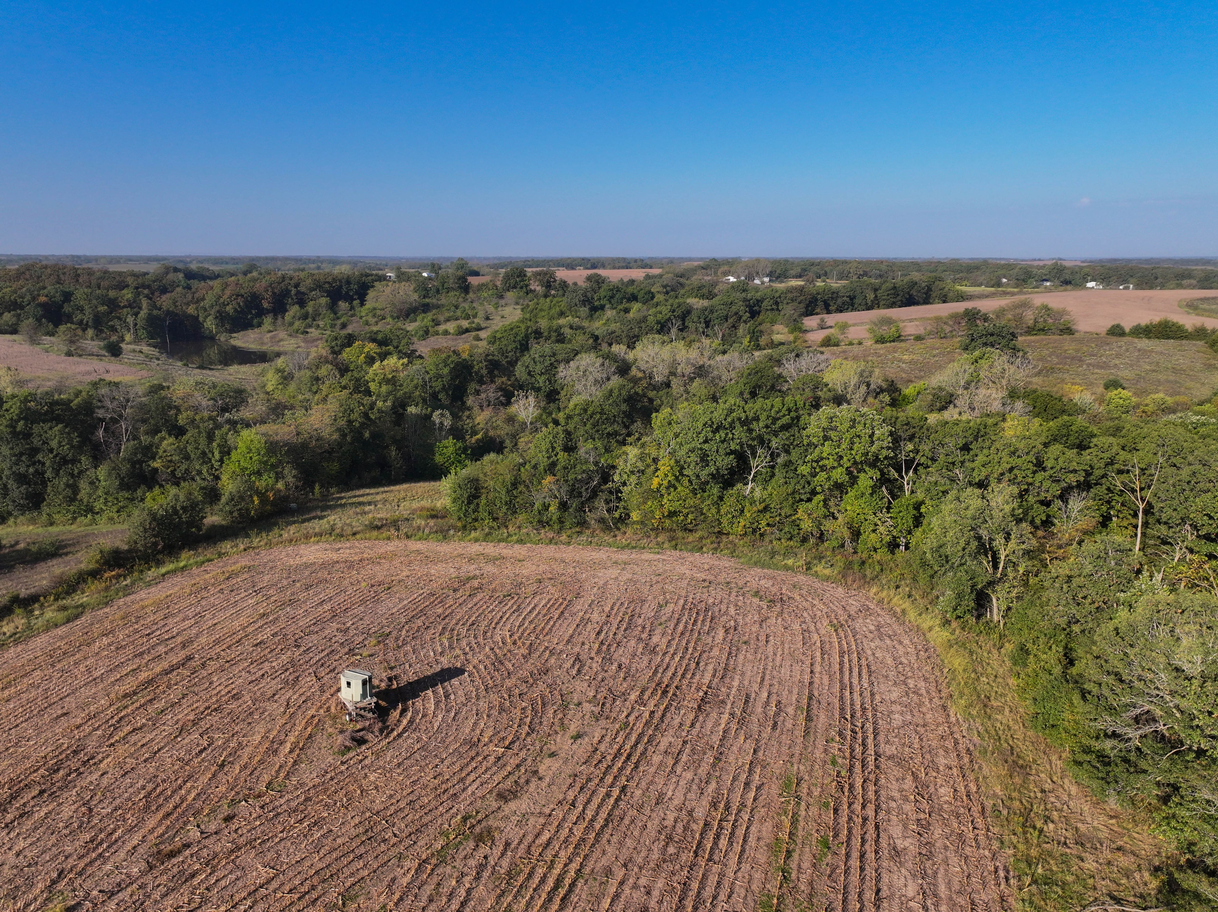 Listing Photo: DJI_20251003091230_0146_D