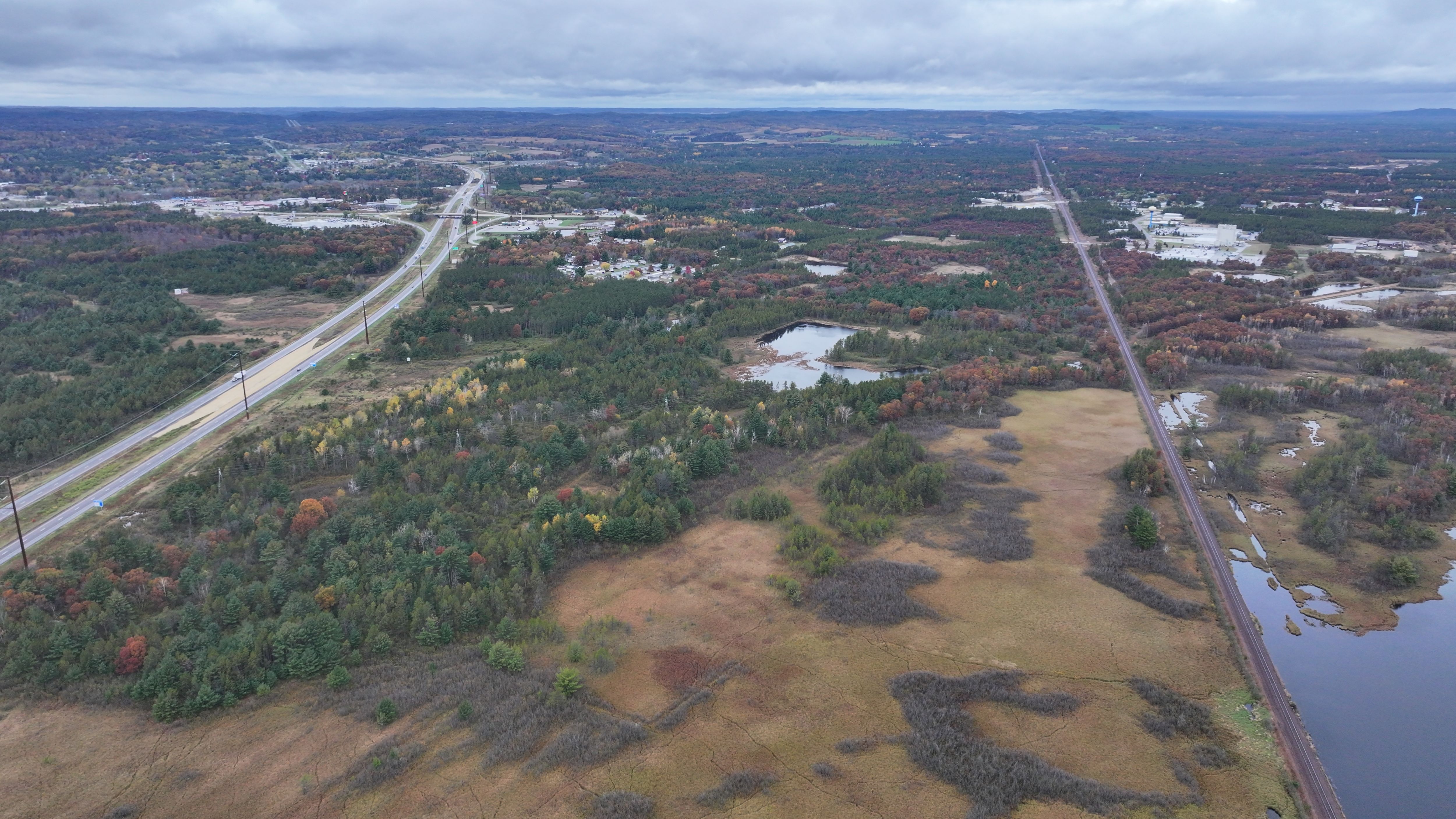 Listing Photo: DJI_20251021150545_0004_D