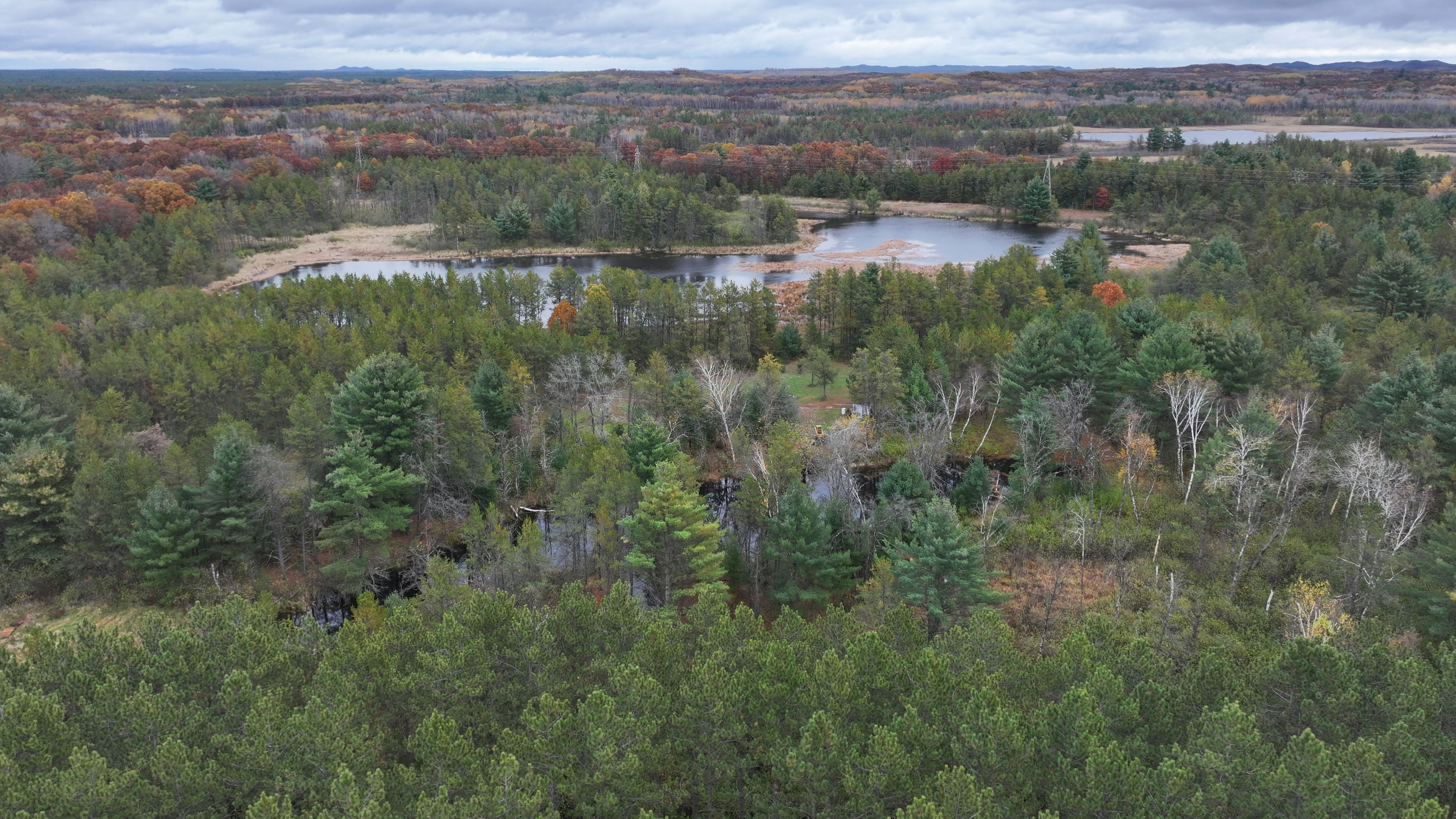 Listing Photo: DJI_20251021152403_0049_D