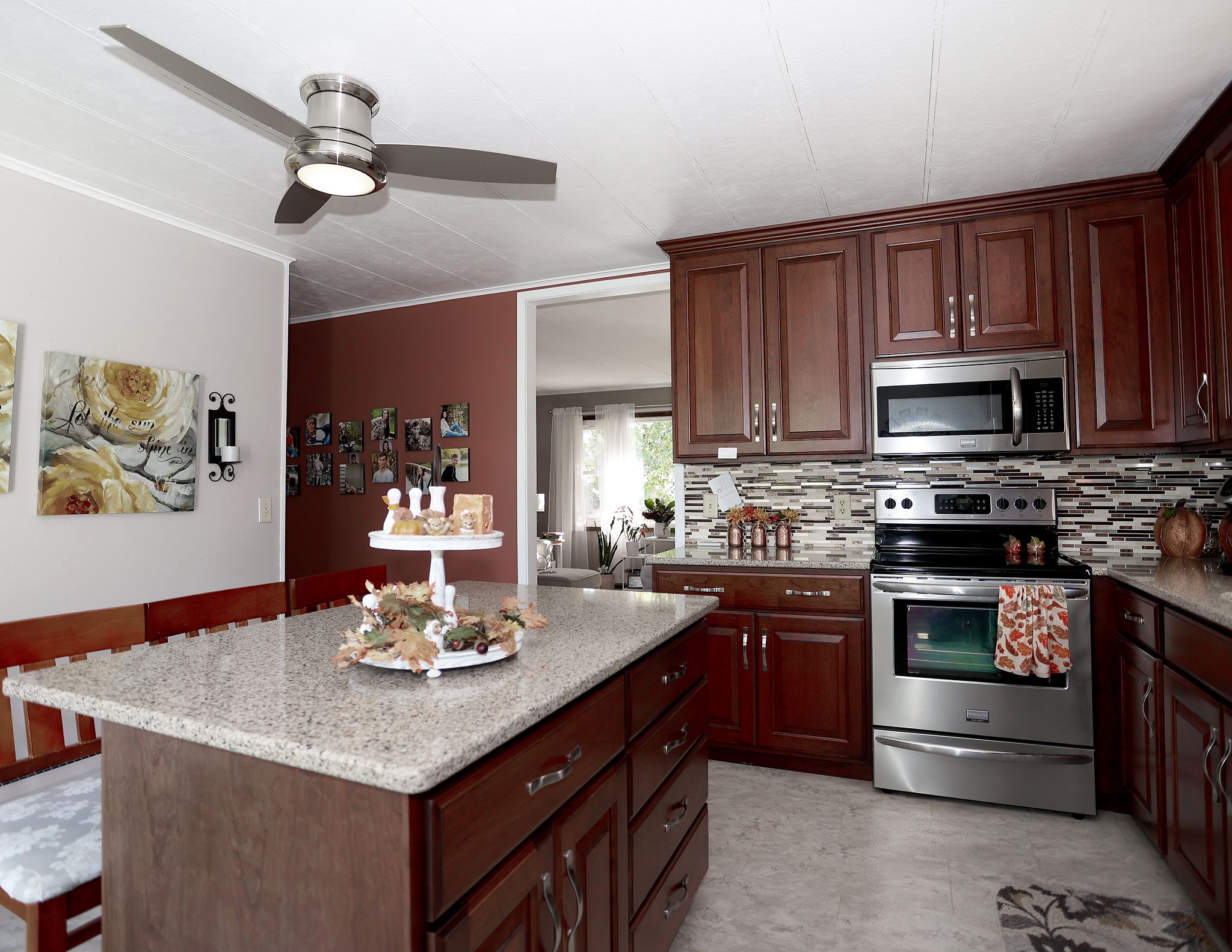 Listing Photo: 3D8A4269