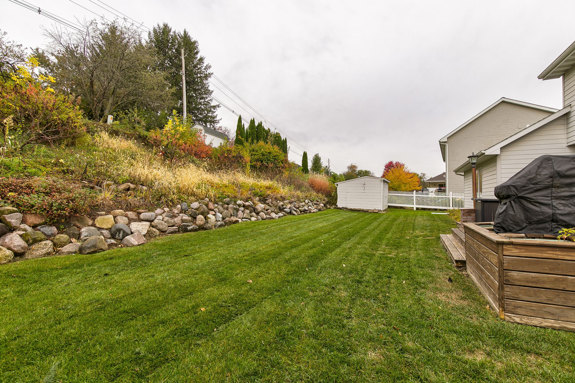 Listing Photo: 05-IMG_1007_8_9