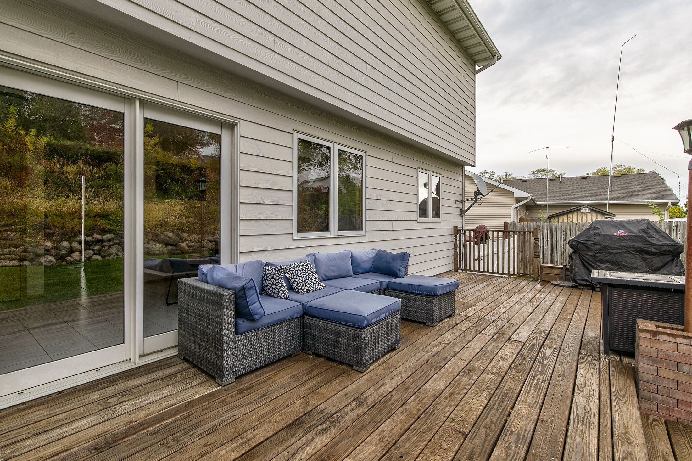 Listing Photo: 06-IMG_1016_7_8