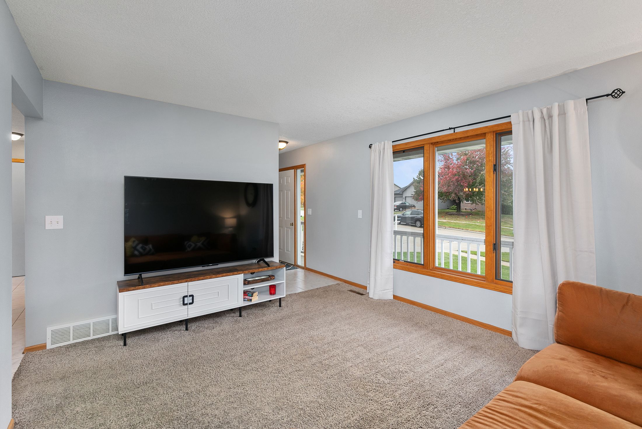 Listing Photo: 10-IMG_1037