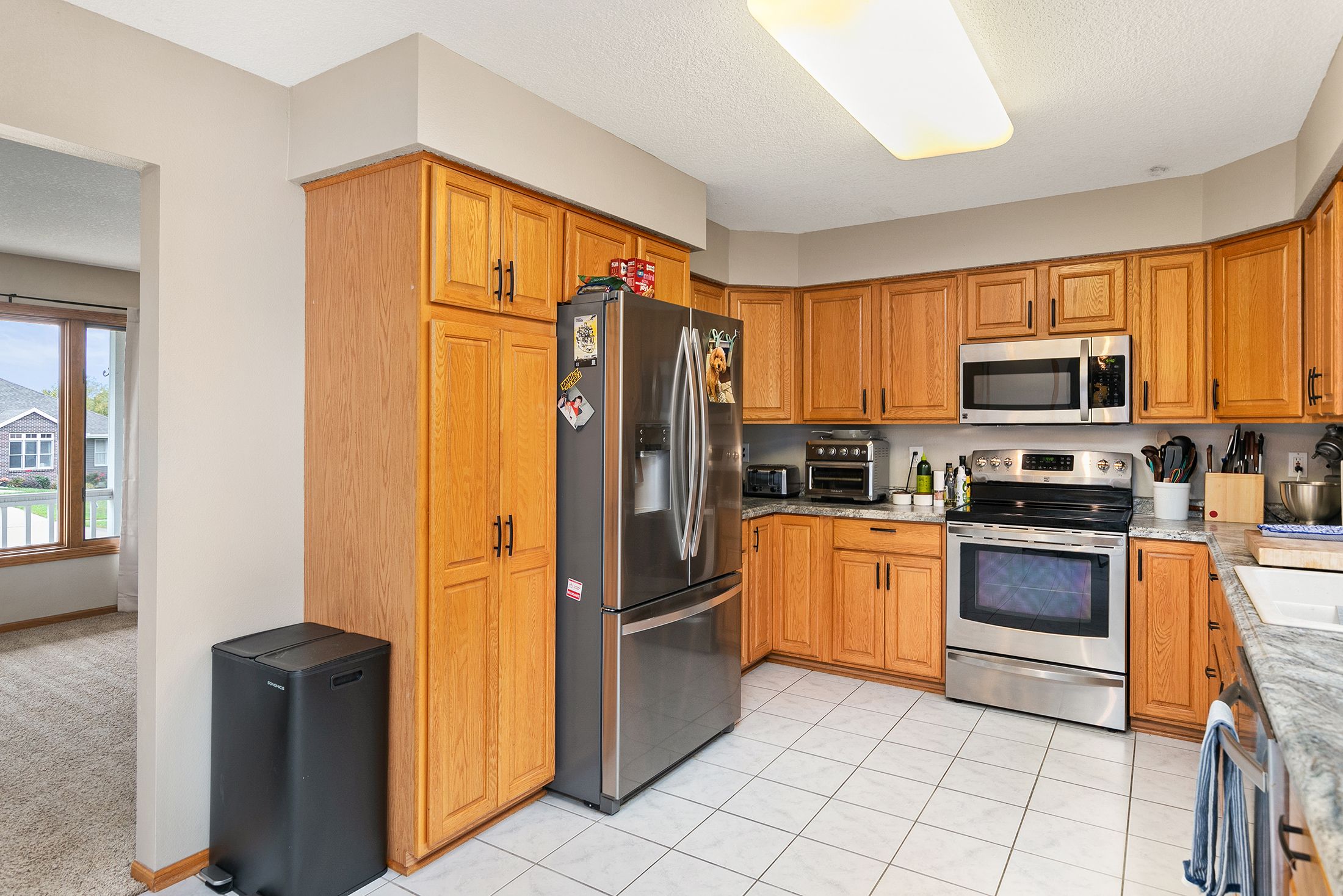 Listing Photo: 13-IMG_1052