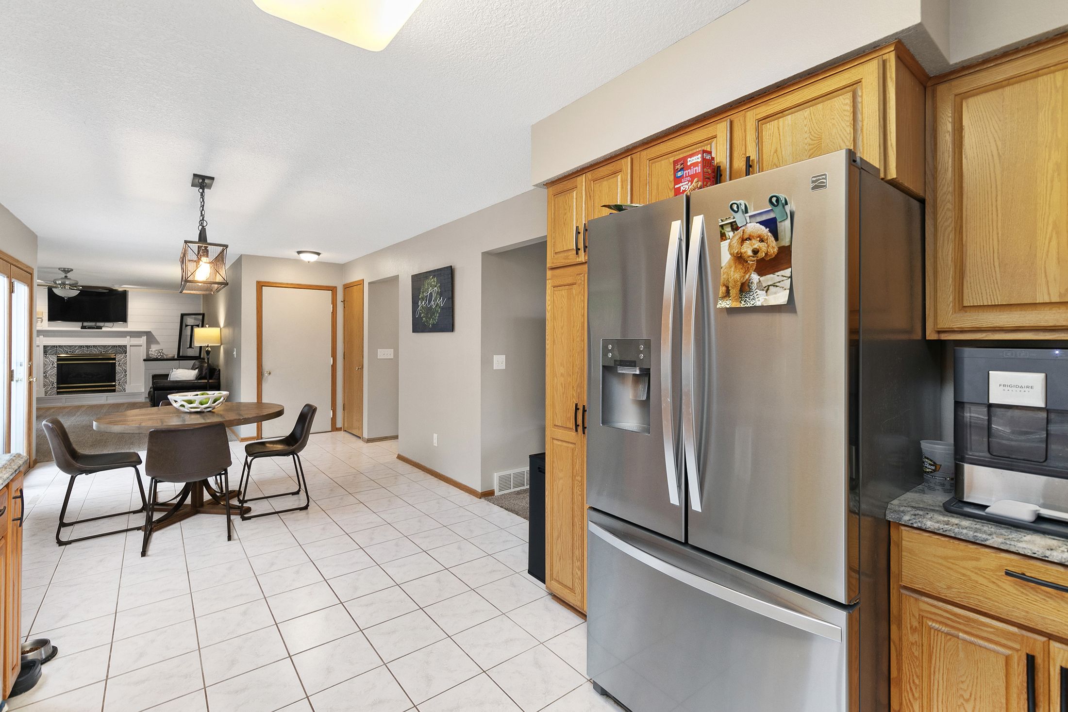 Listing Photo: 14-IMG_1056