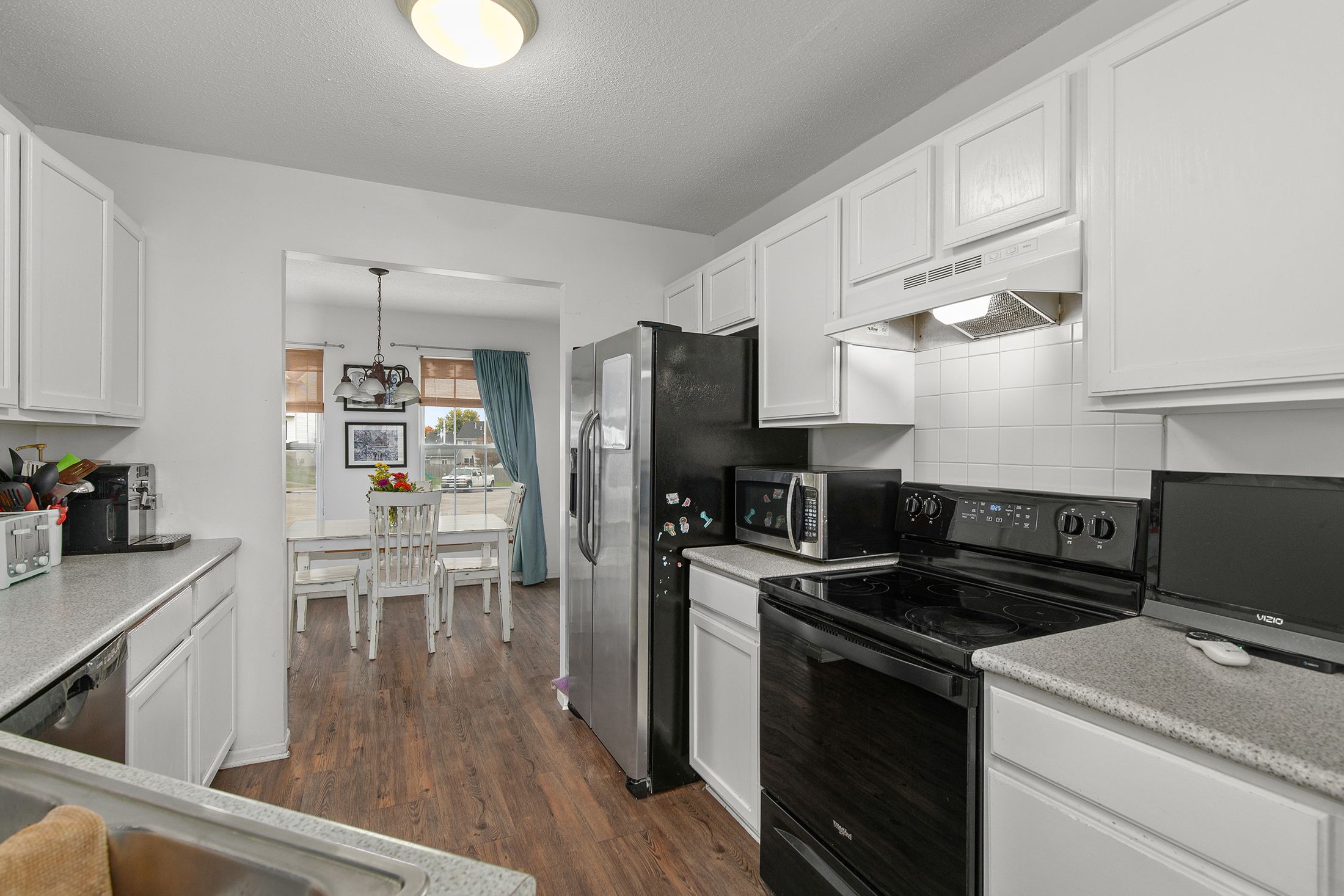 Listing Photo: 13-IMG_1245