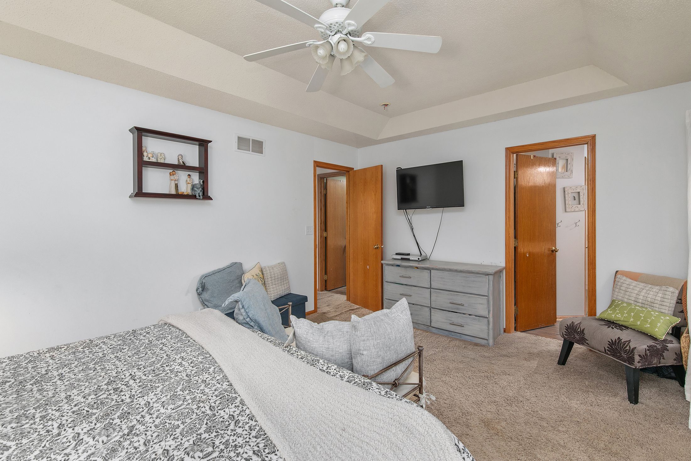 Listing Photo: 20-IMG_1282