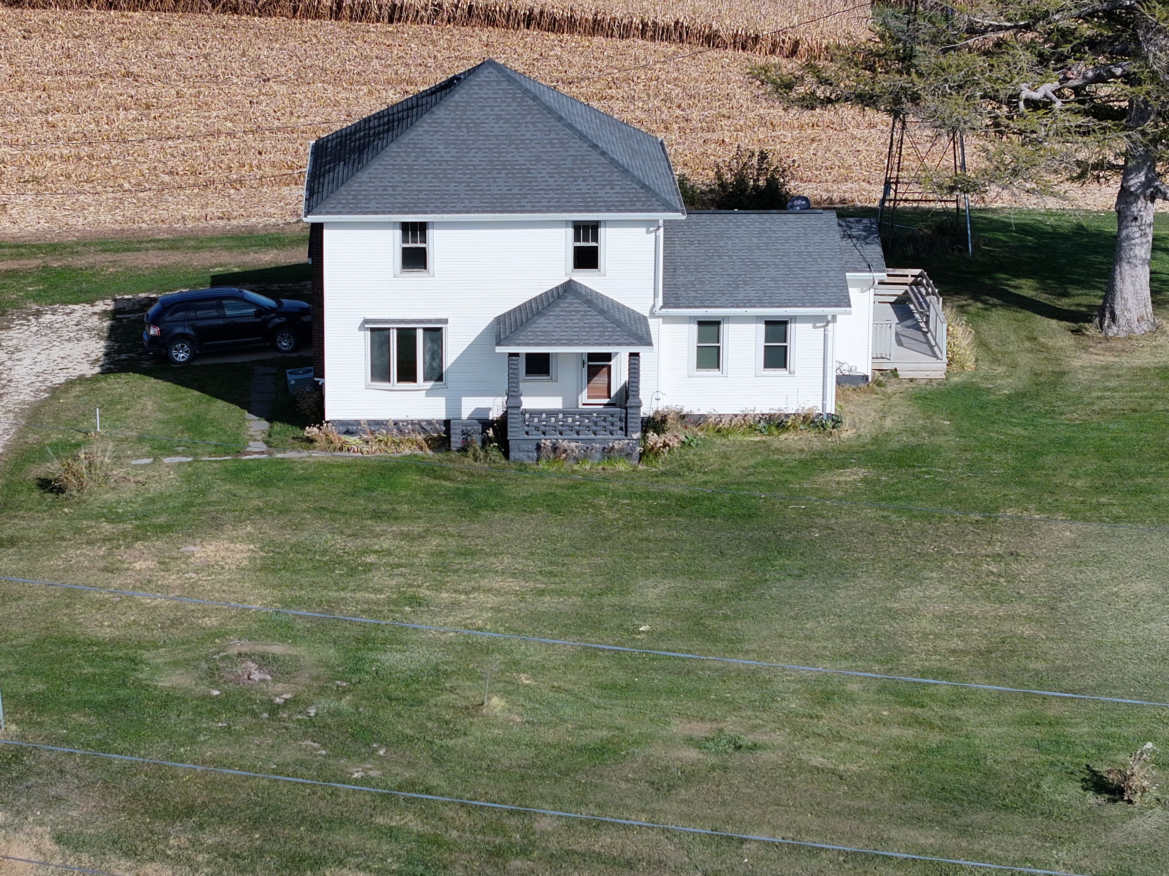 Listing Photo: DJI_20251102102925_0016_D