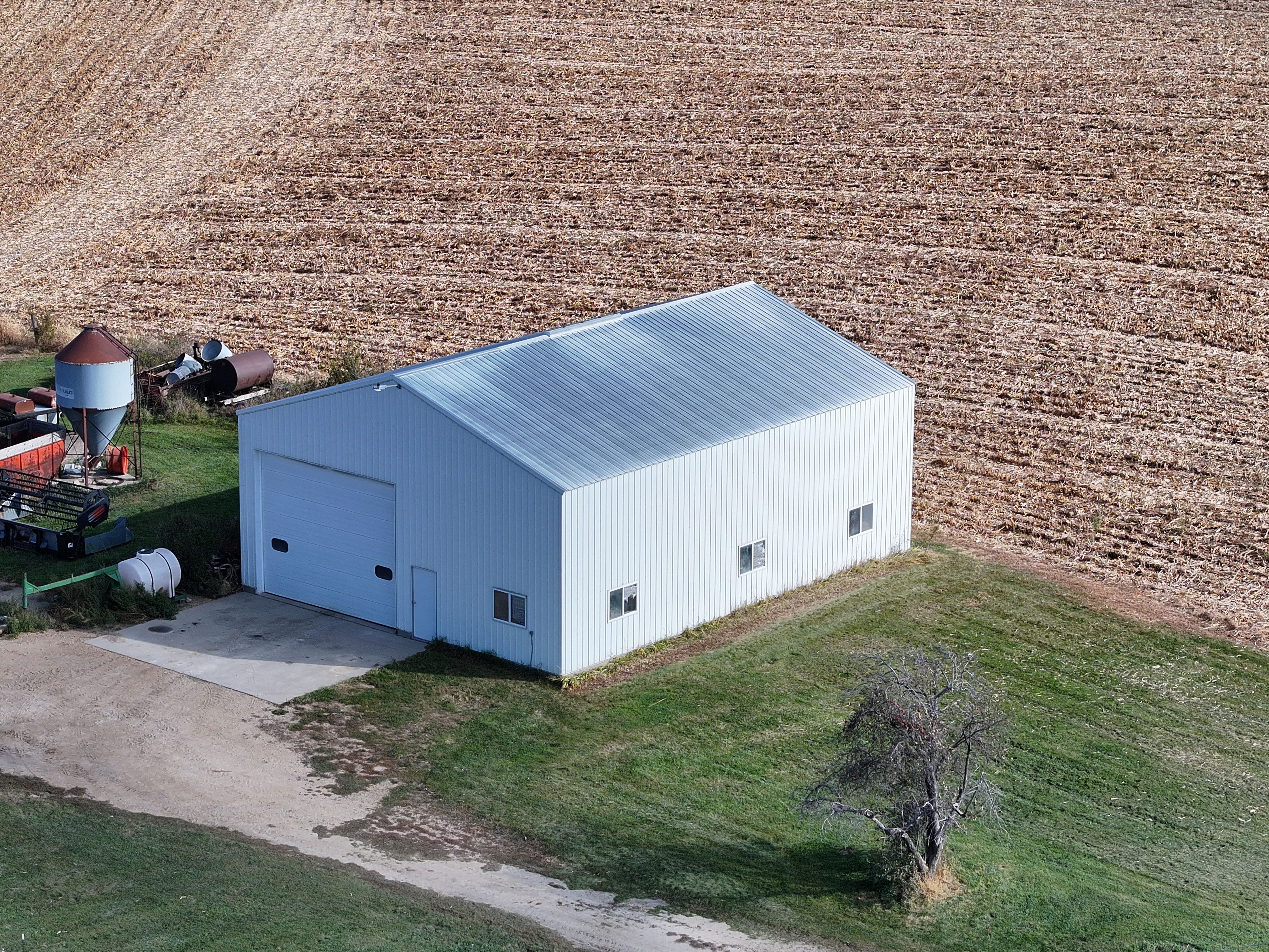 Listing Photo: DJI_20251102103135_0019_D