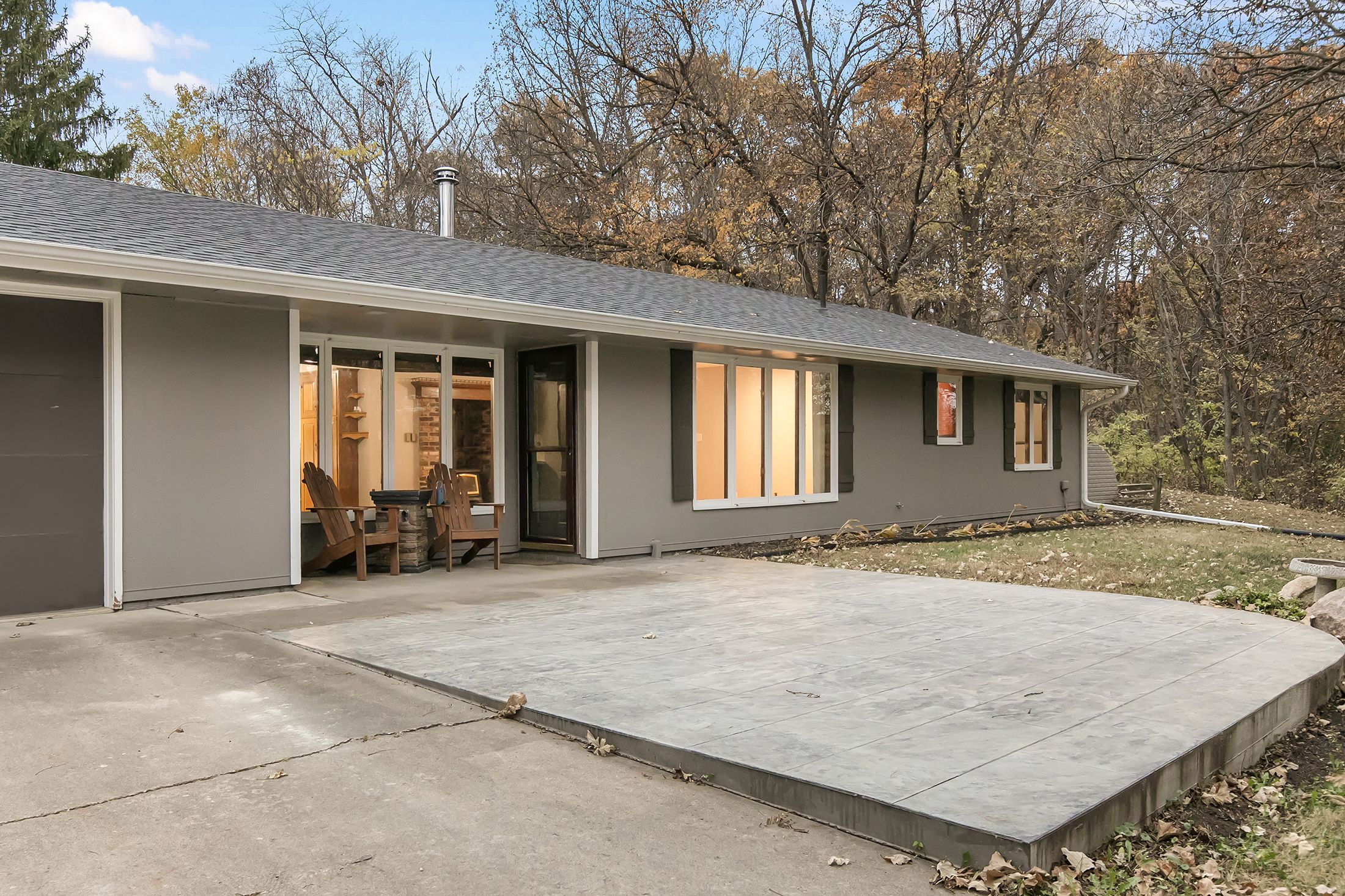 Listing Photo: 07-IMG_5543