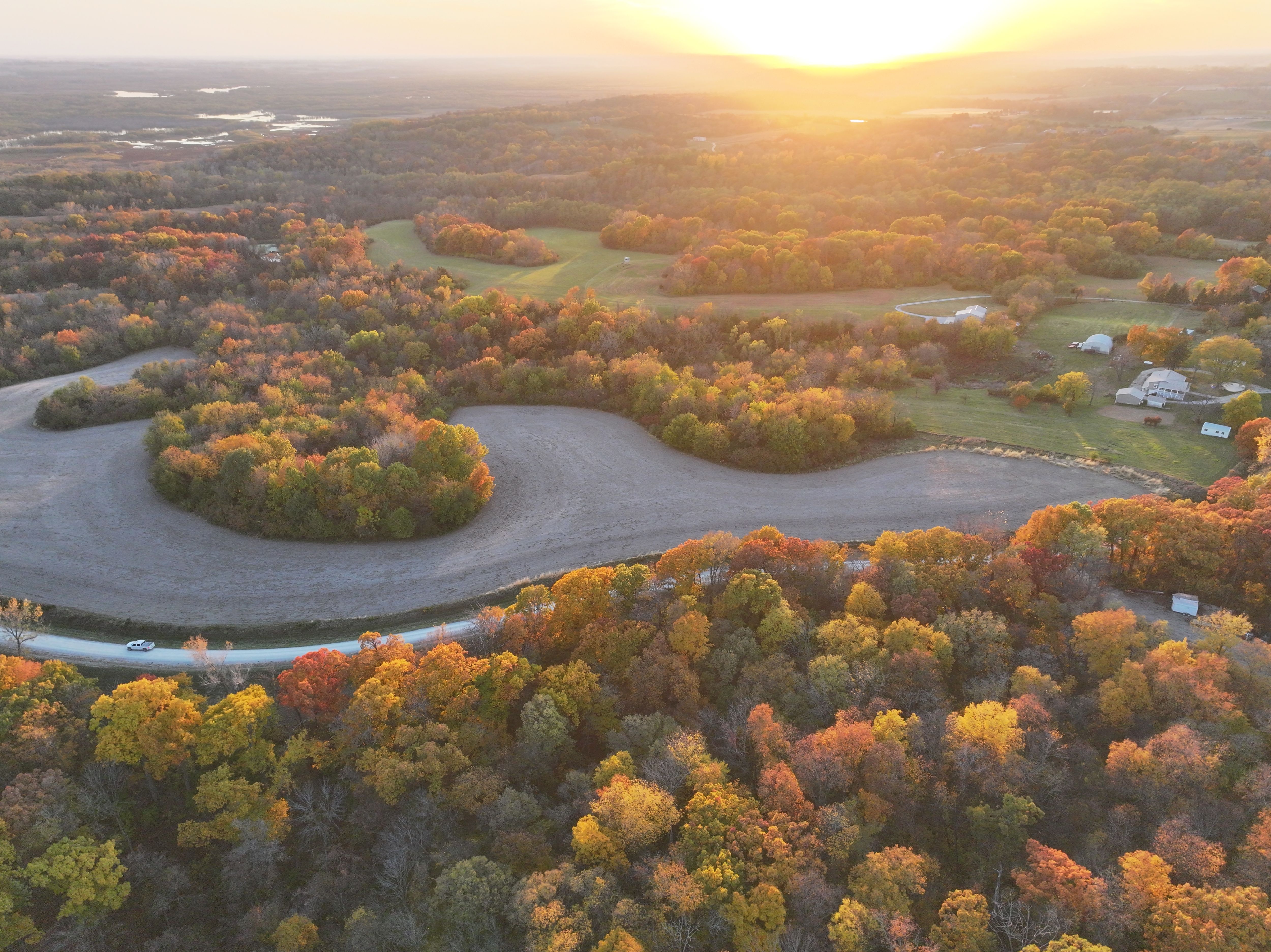 Listing Photo: DJI_20251104164454_0140_D