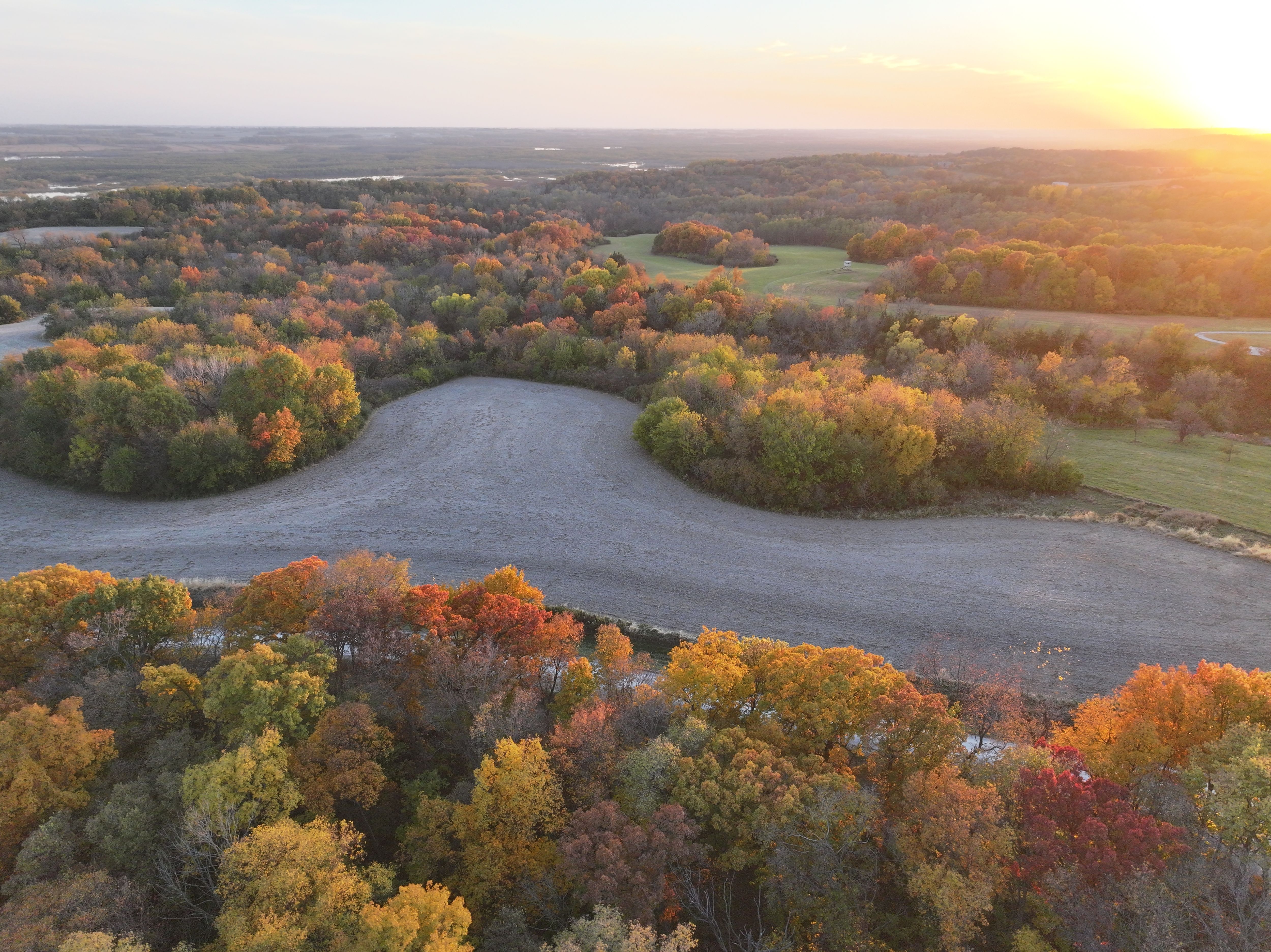 Listing Photo: DJI_20251104164731_0169_D