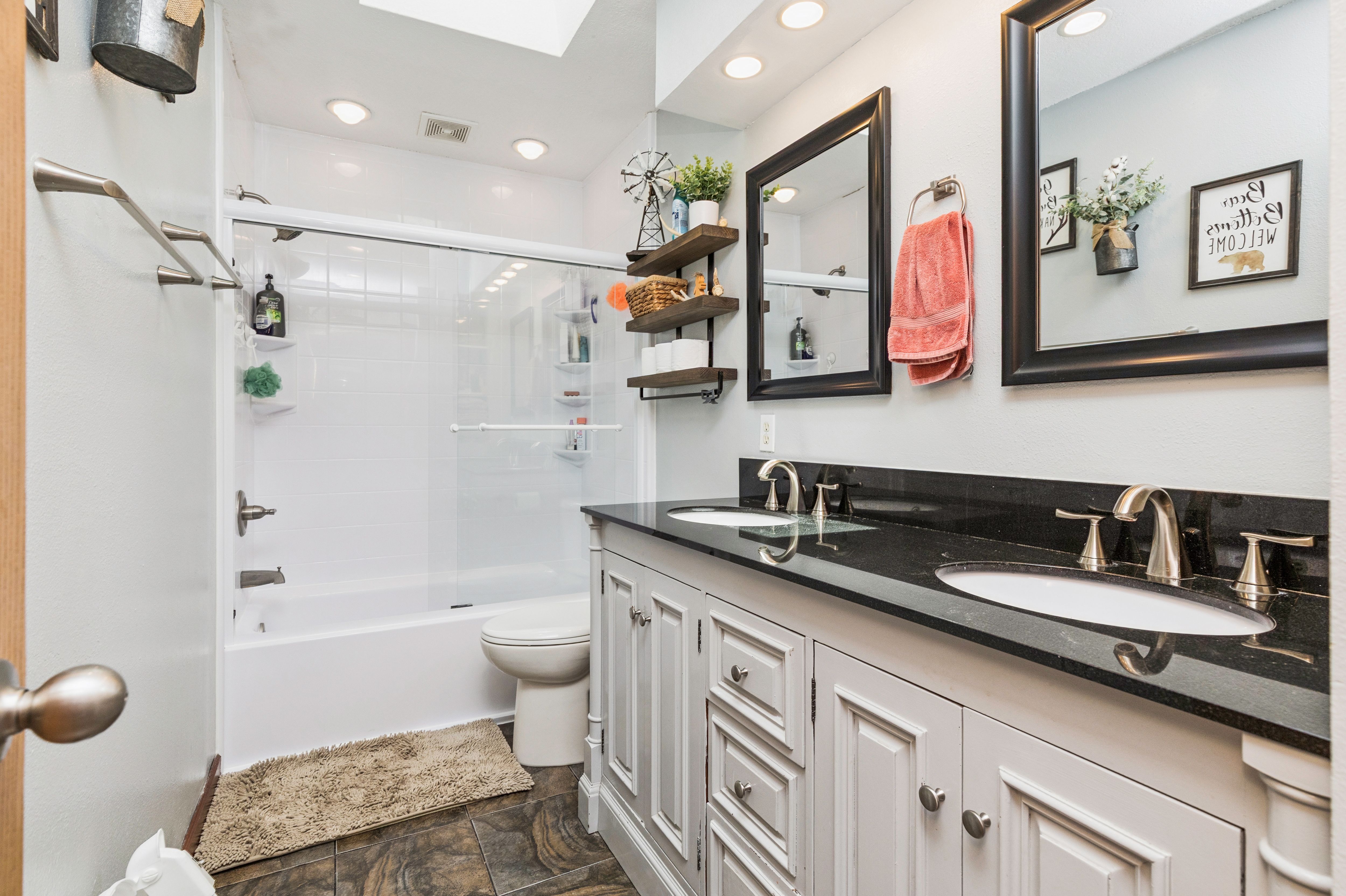 Listing Photo: _MG_0325