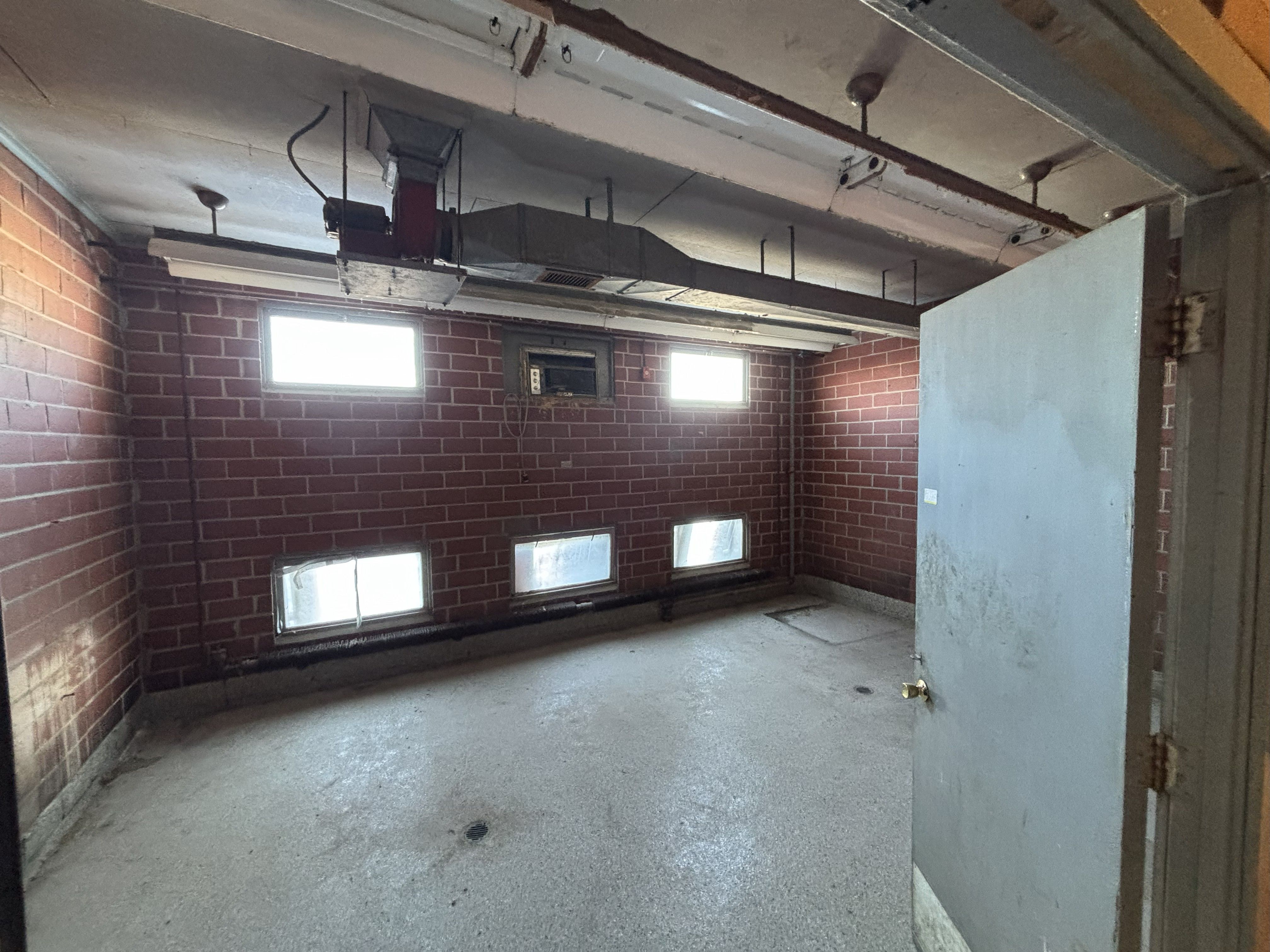 Listing Photo: IMG_8533