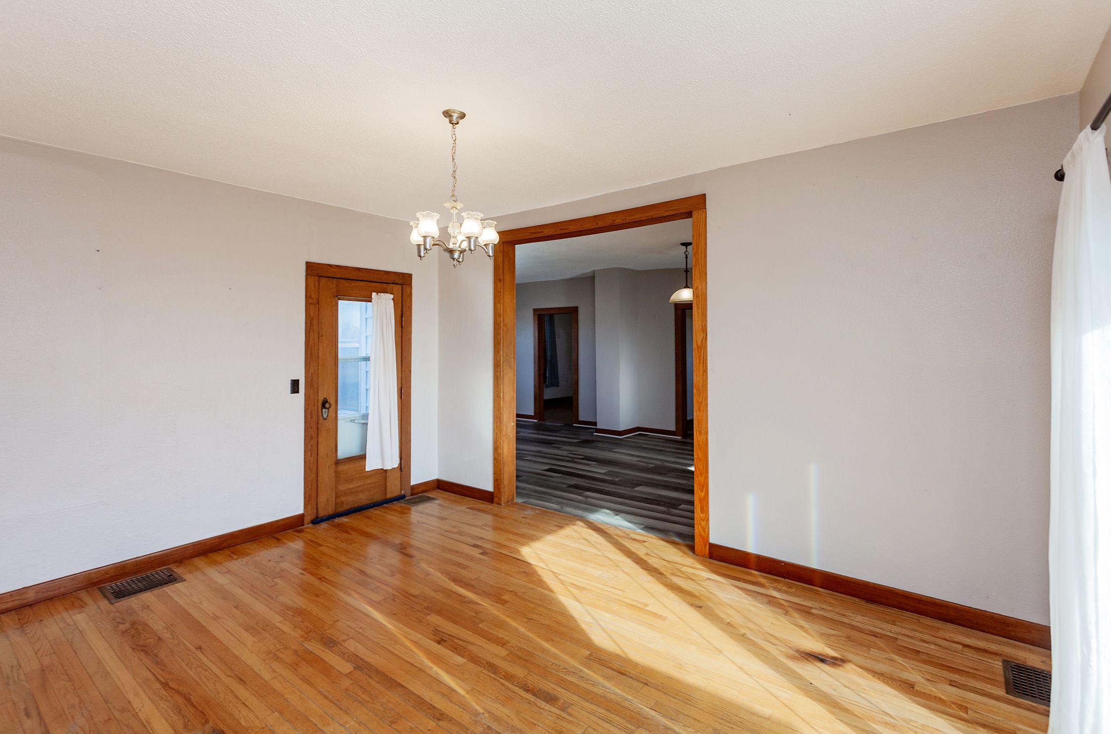 Listing Photo: IMG_1191