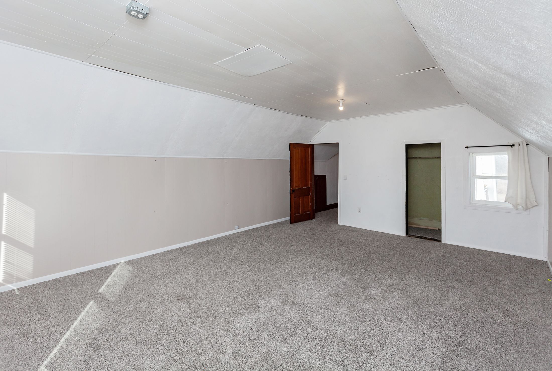 Listing Photo: IMG_1207