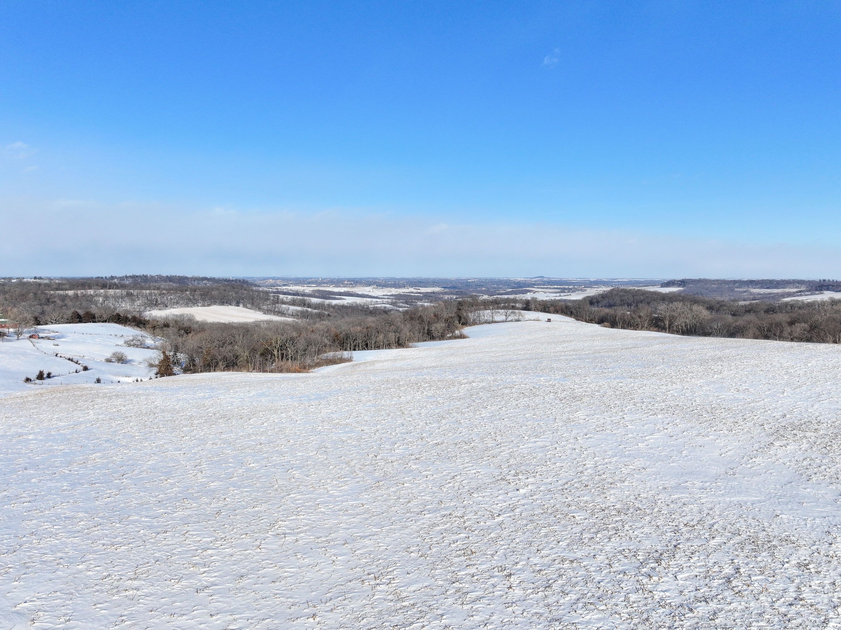 Listing Photo: DJI_20260122145919_0010_D