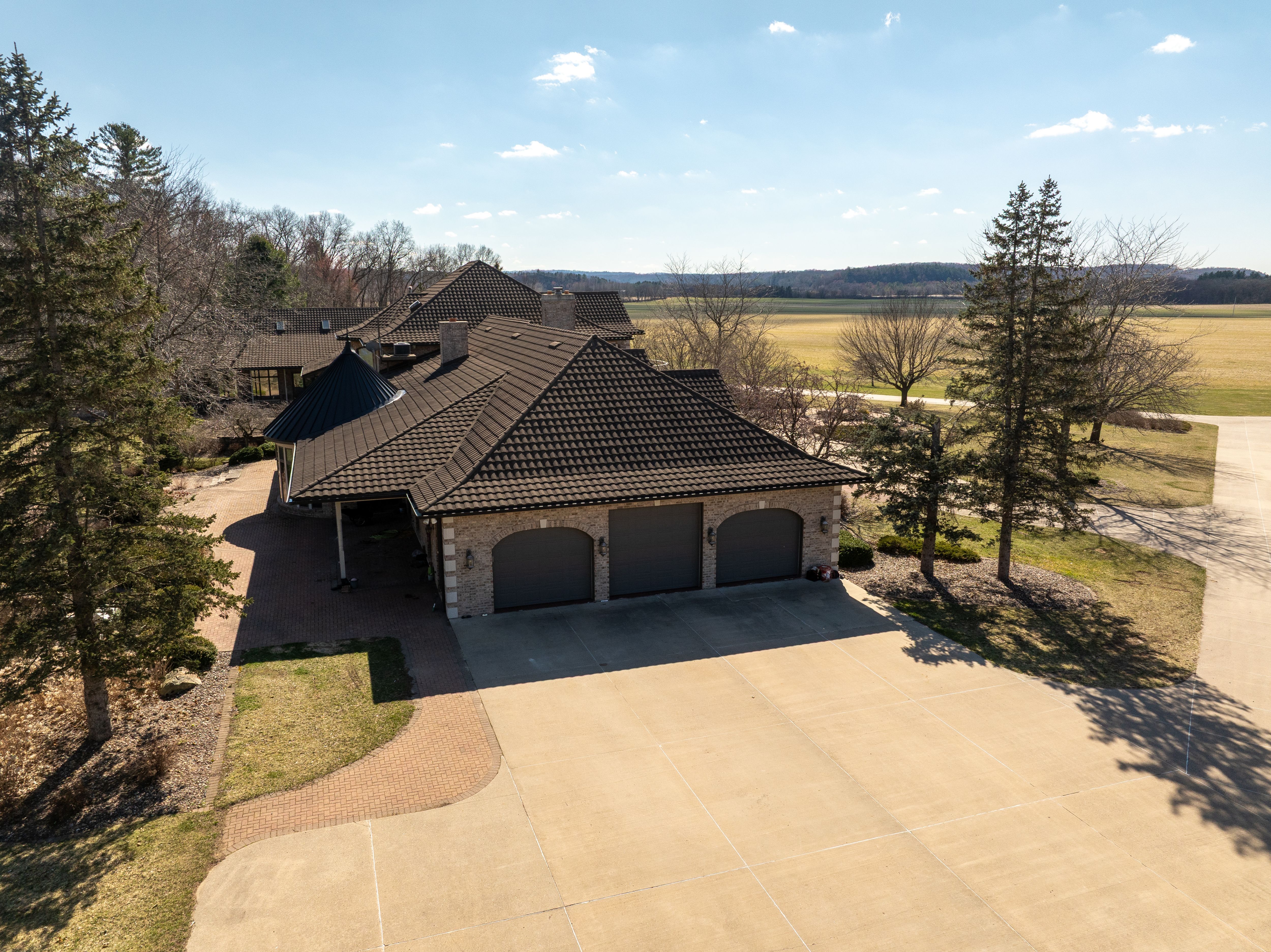 Listing Photo: DJI_0741