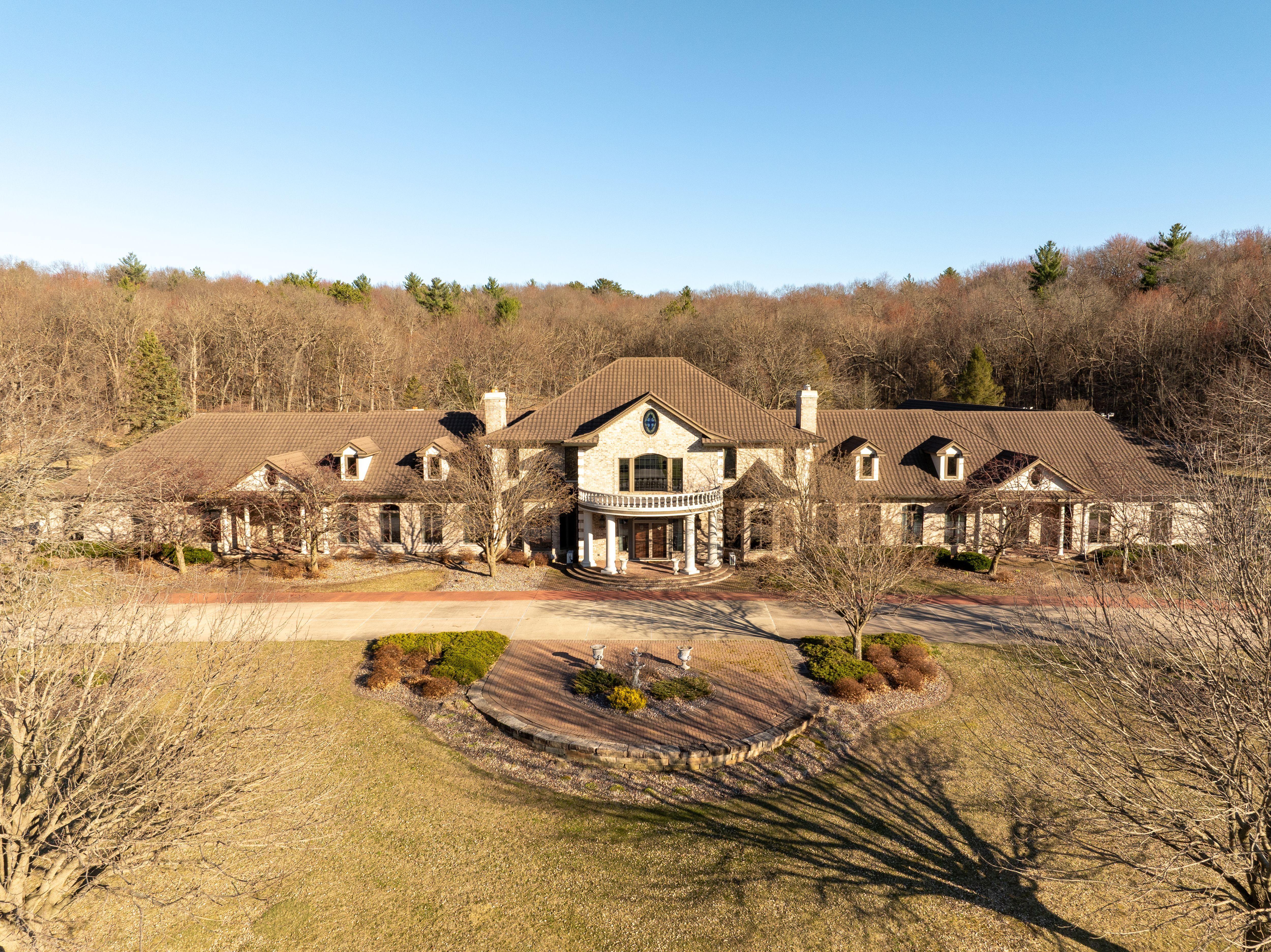 Listing Photo: DJI_0910