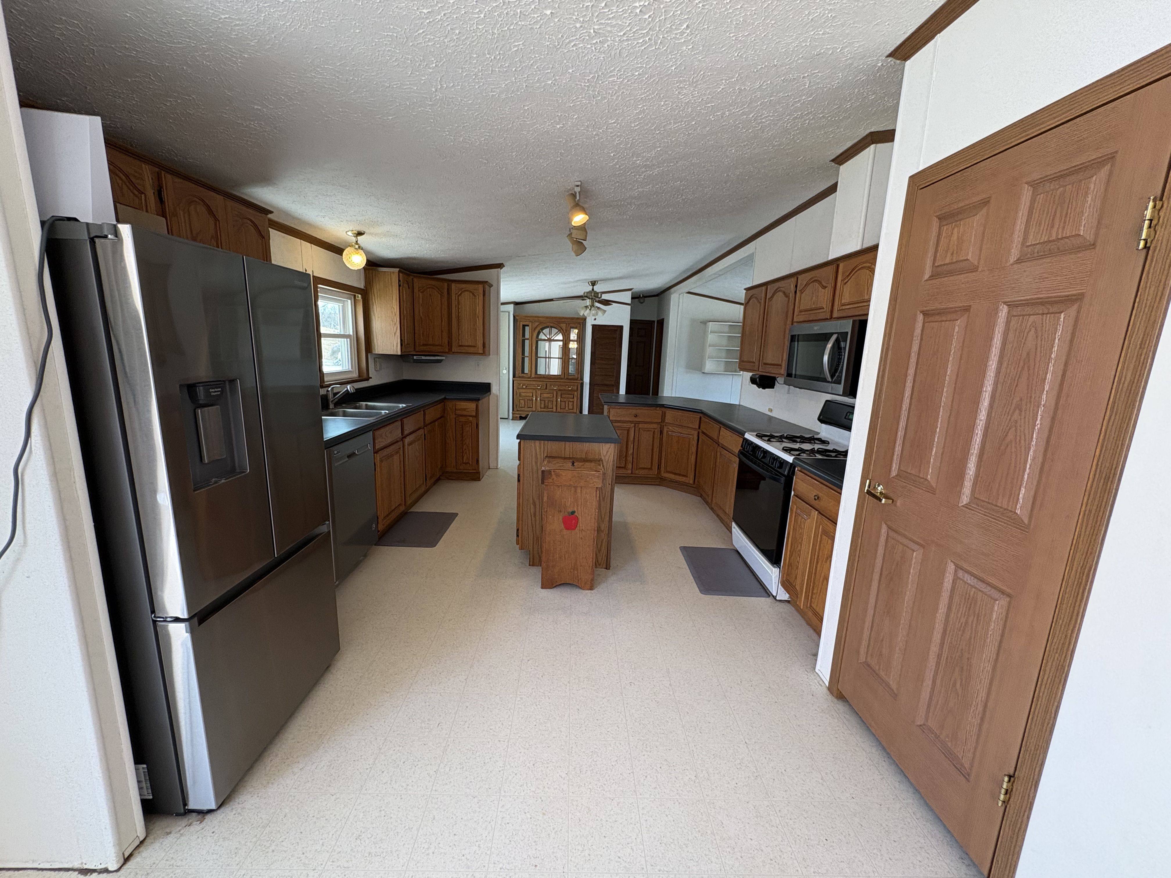 Listing Photo: IMG_8430