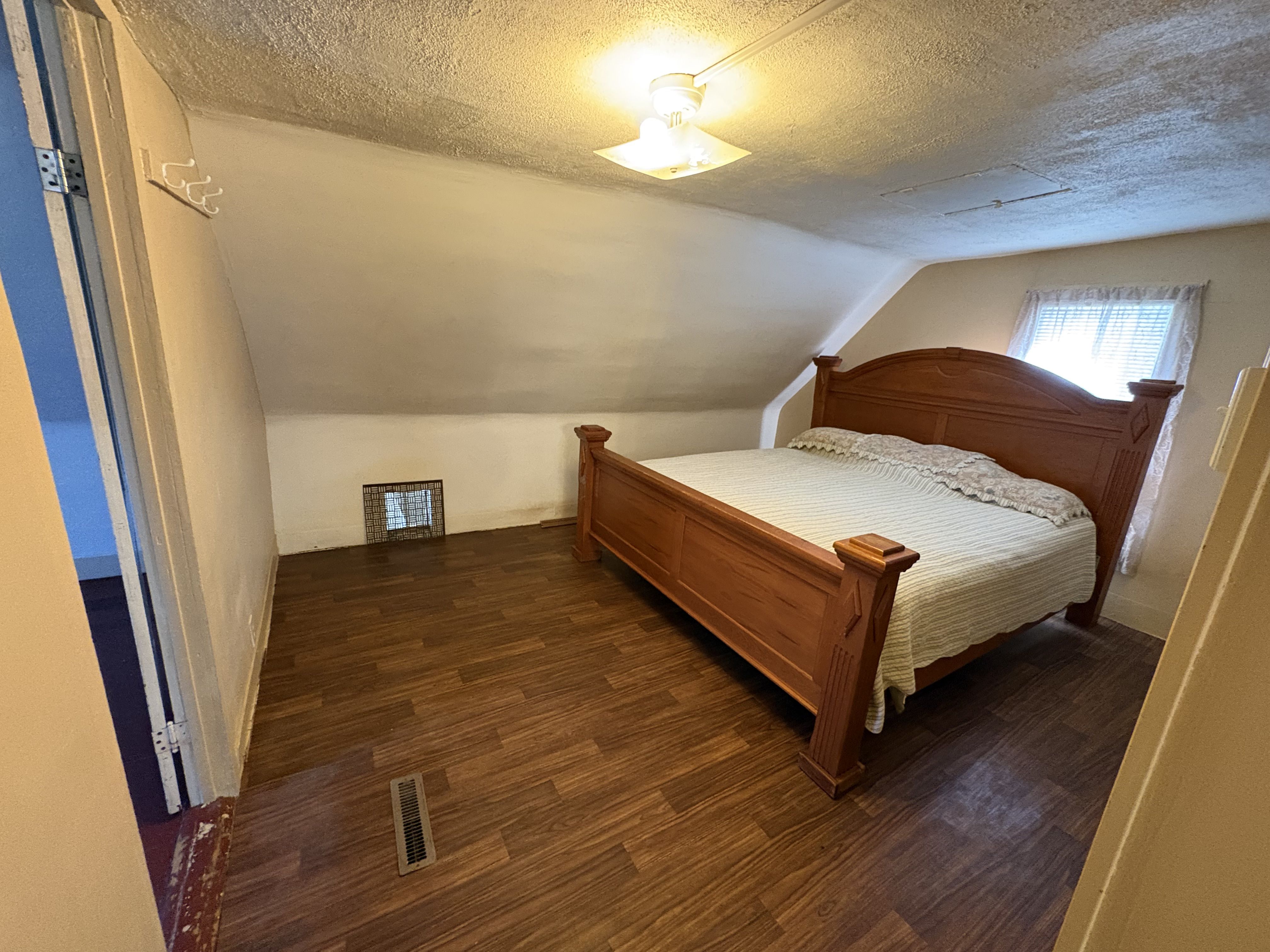 Listing Photo: IMG_8853