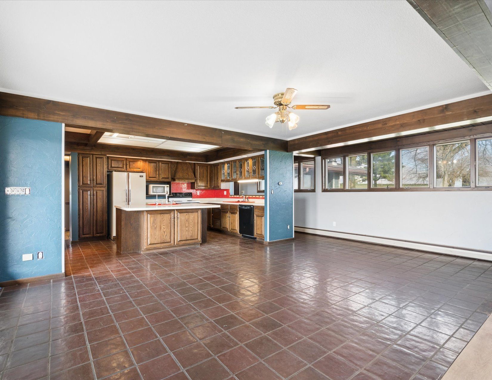 Listing Photo: 16-143_6522_Co_Rd_U