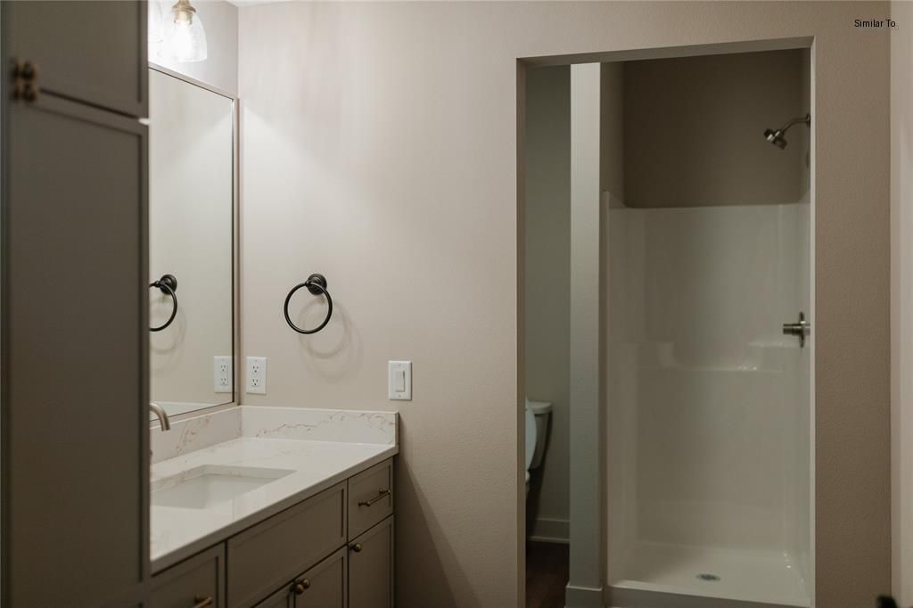 Listing Photo: similar_to_huge_2