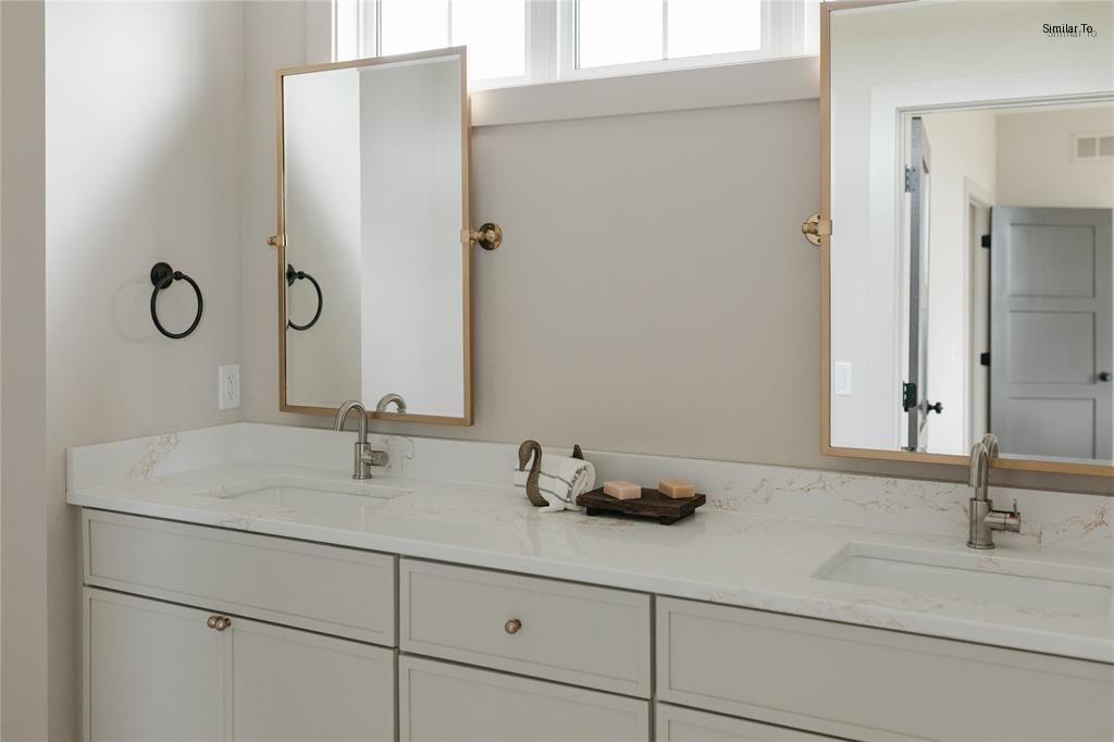 Listing Photo: similar_to_huge_5