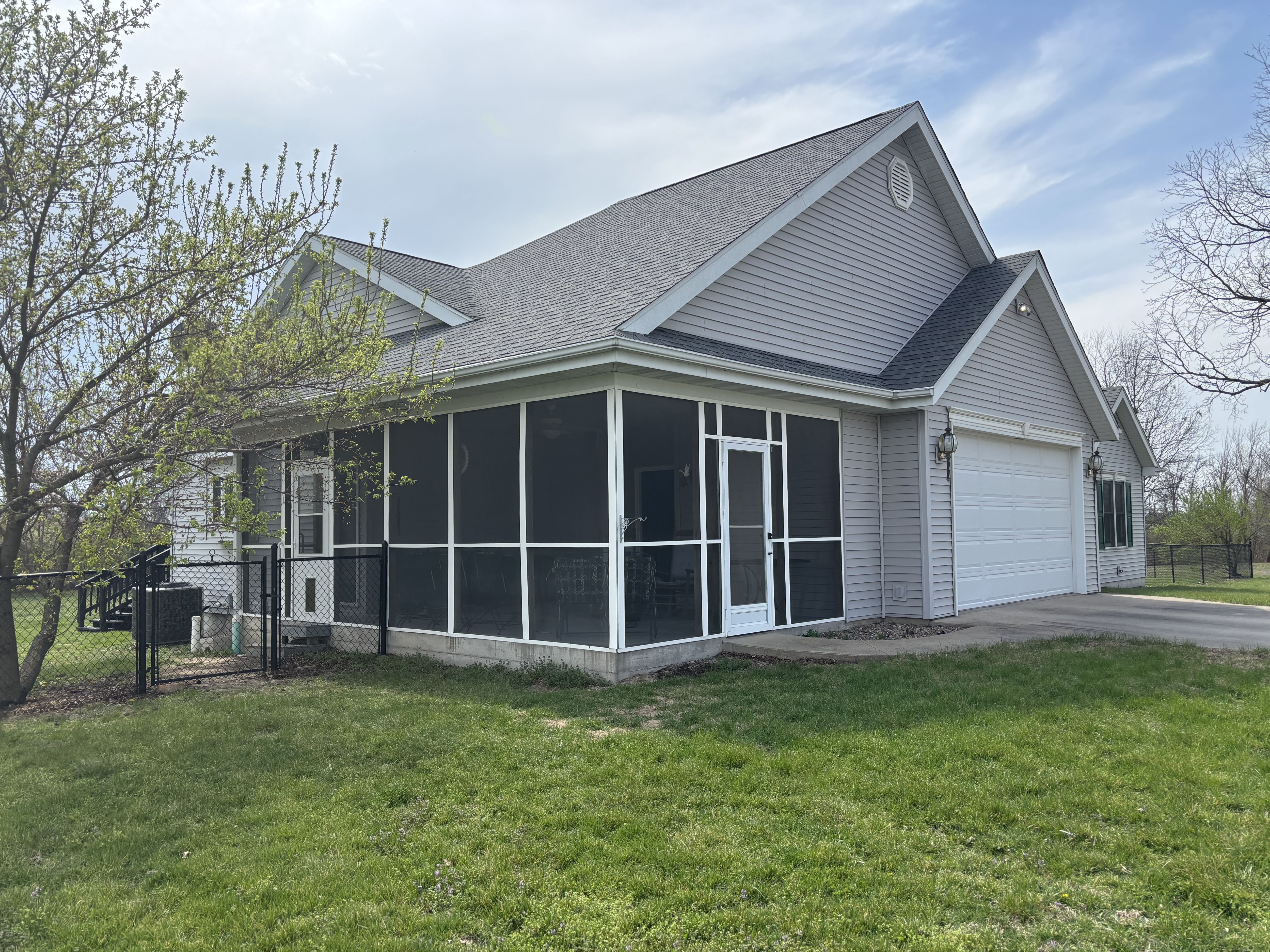 Listing Photo: IMG_4059