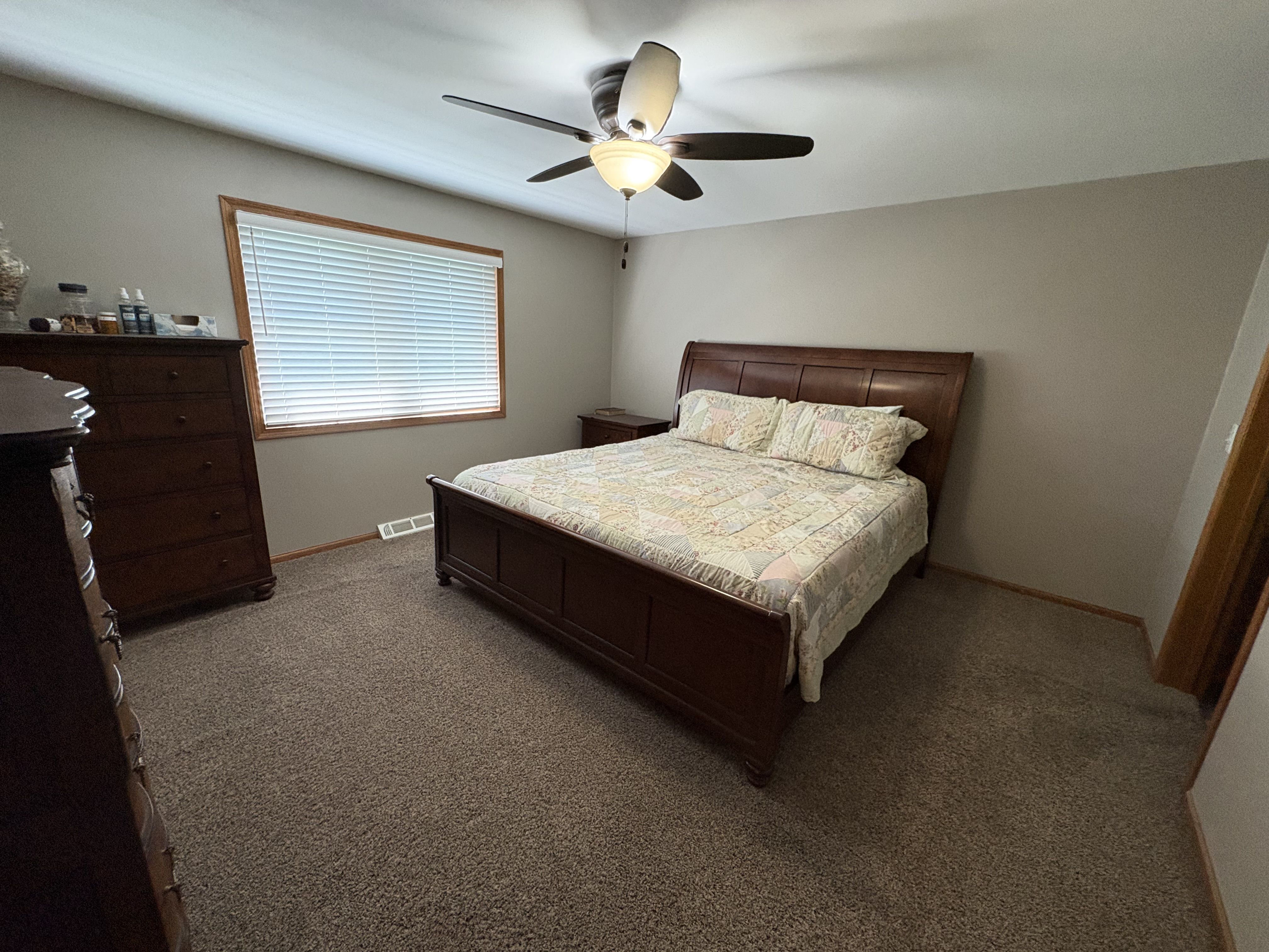 Listing Photo: IMG_8906