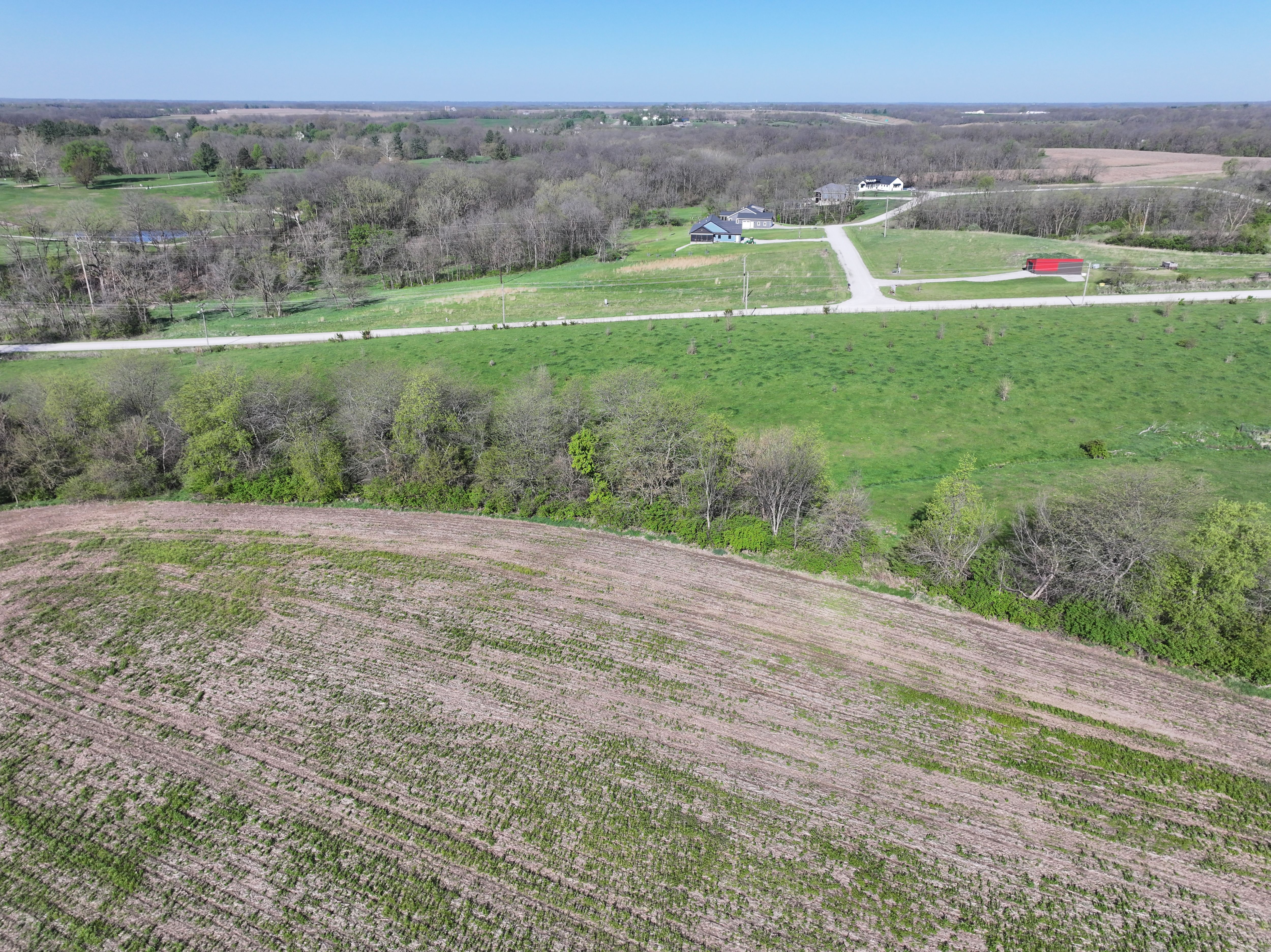 Listing Photo: DJI_20260420090950_0171_D