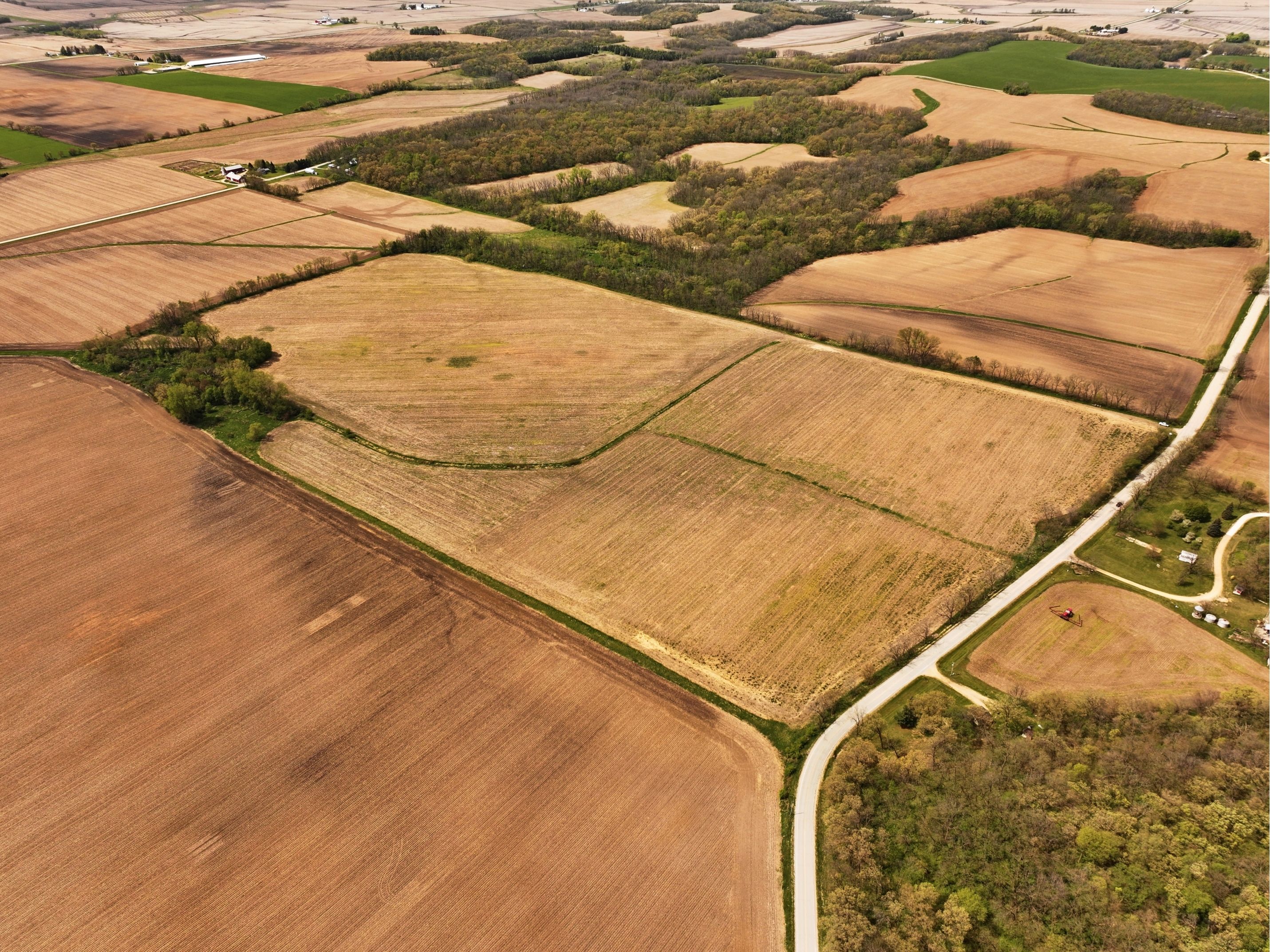 Listing Photo: DJI_20260415170948_0746_D