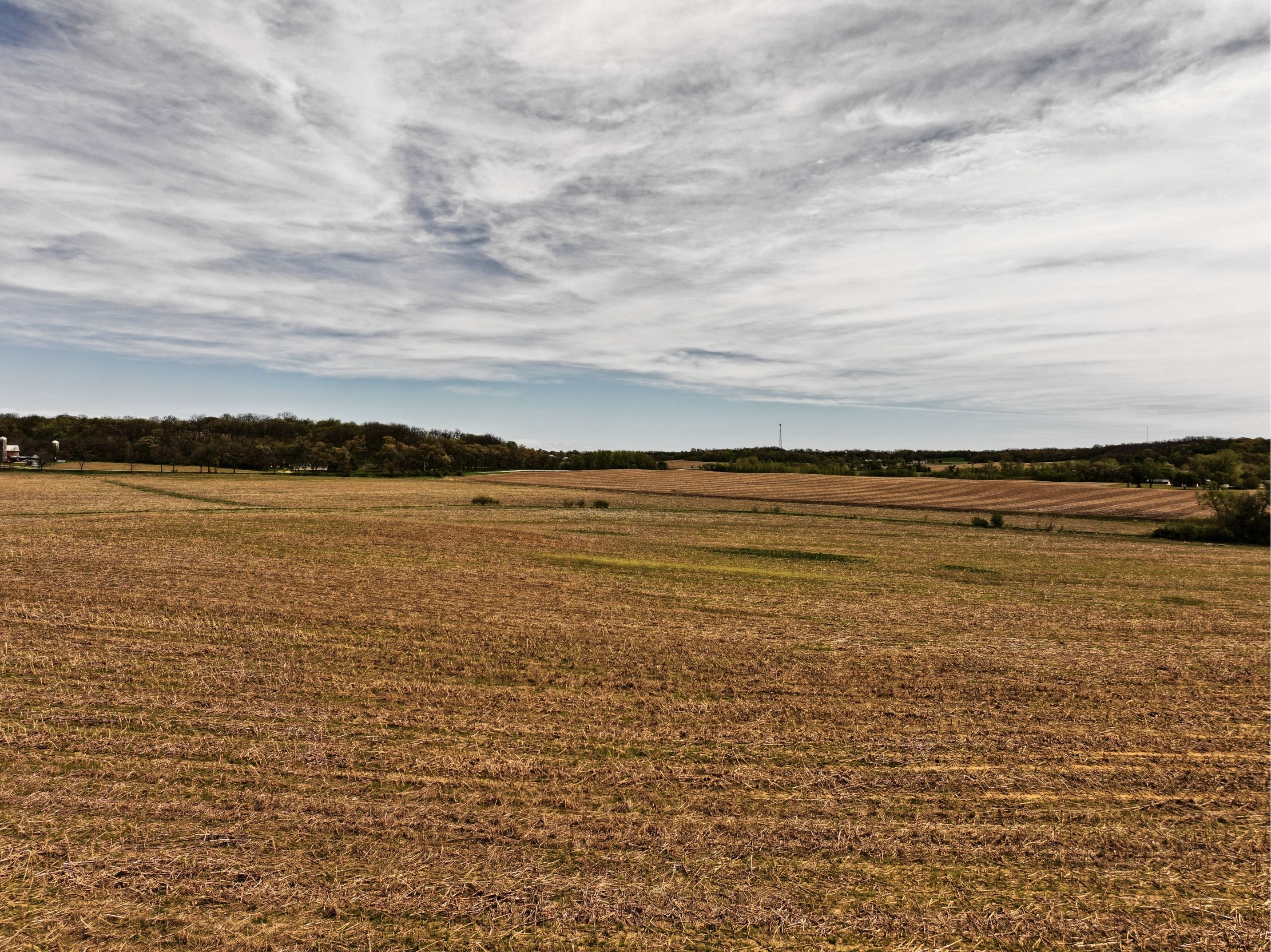 Listing Photo: DJI_20260415171504_0767_D