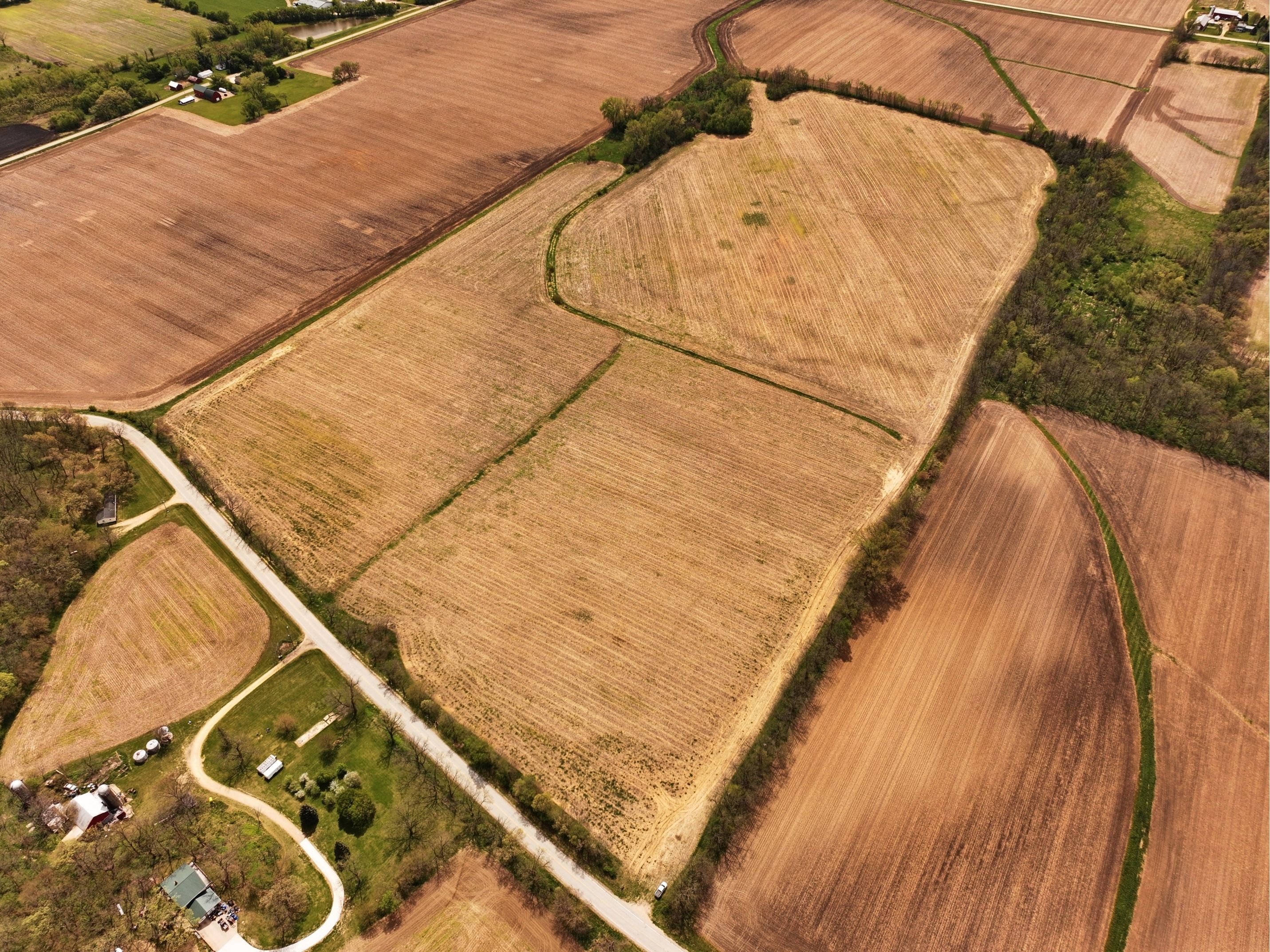Listing Photo: DJI_20260415171956_0775_D