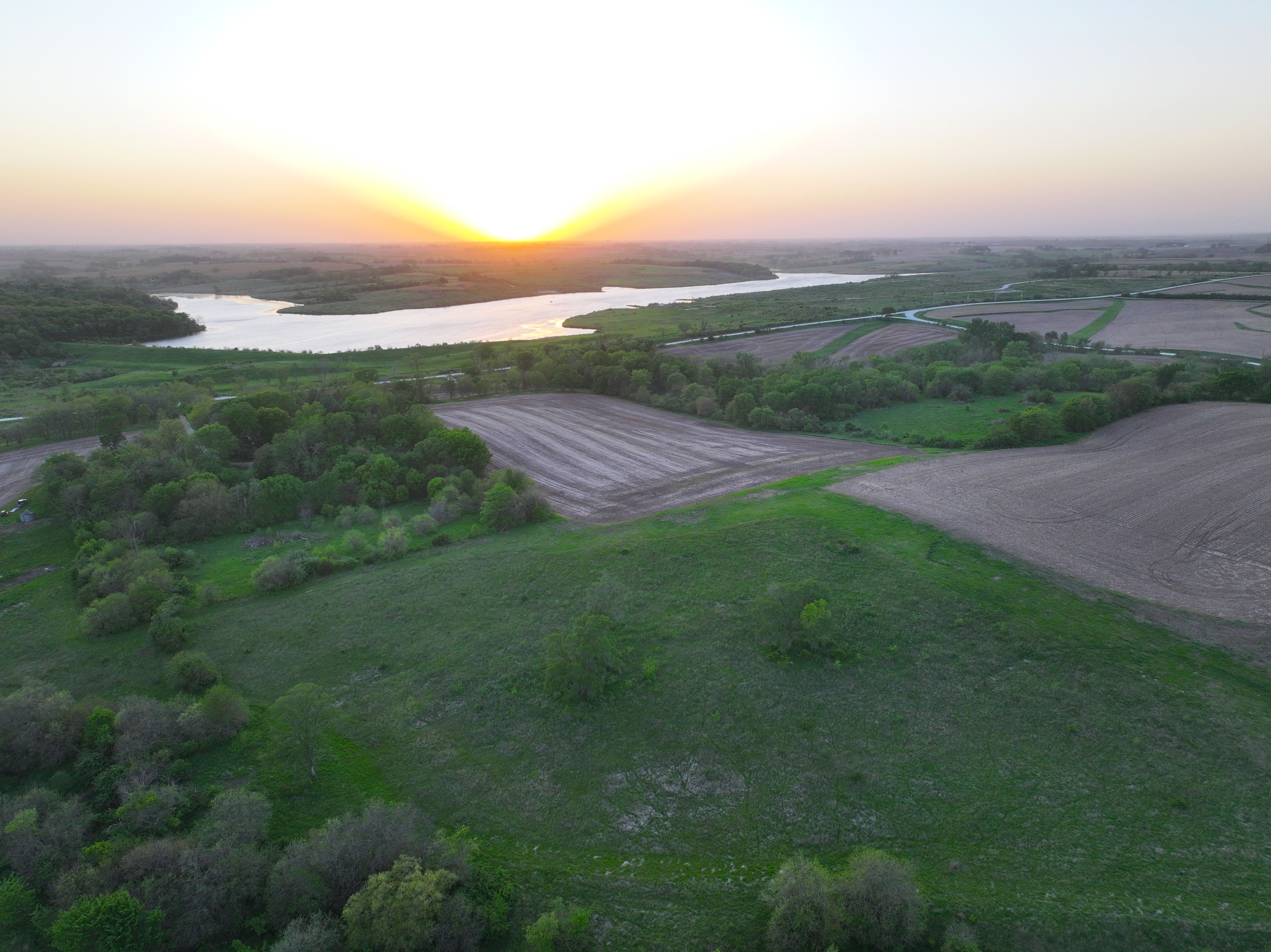 Listing Photo: DJI_20260512202933_0925_D-96