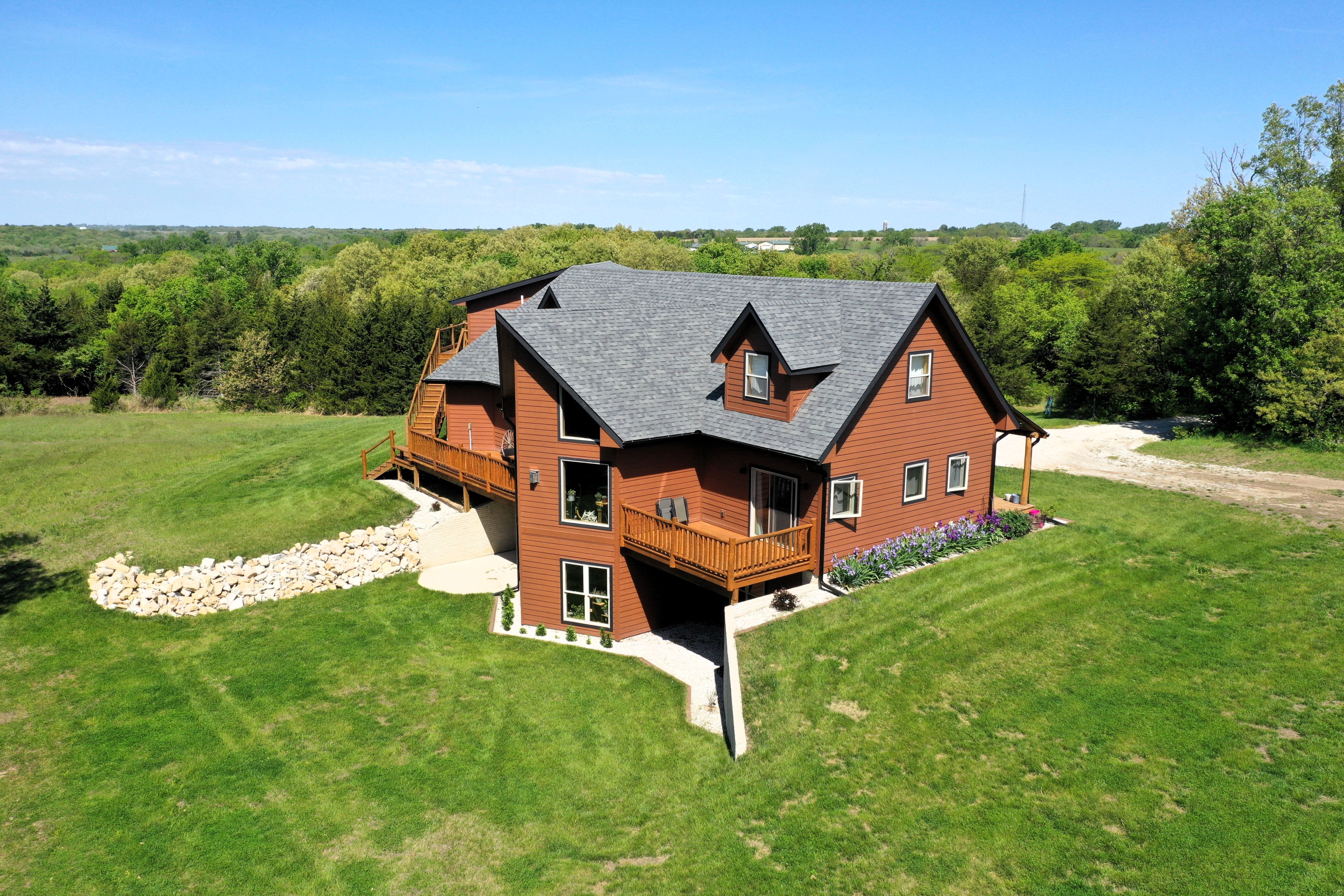 Listing Photo: DJI_0548