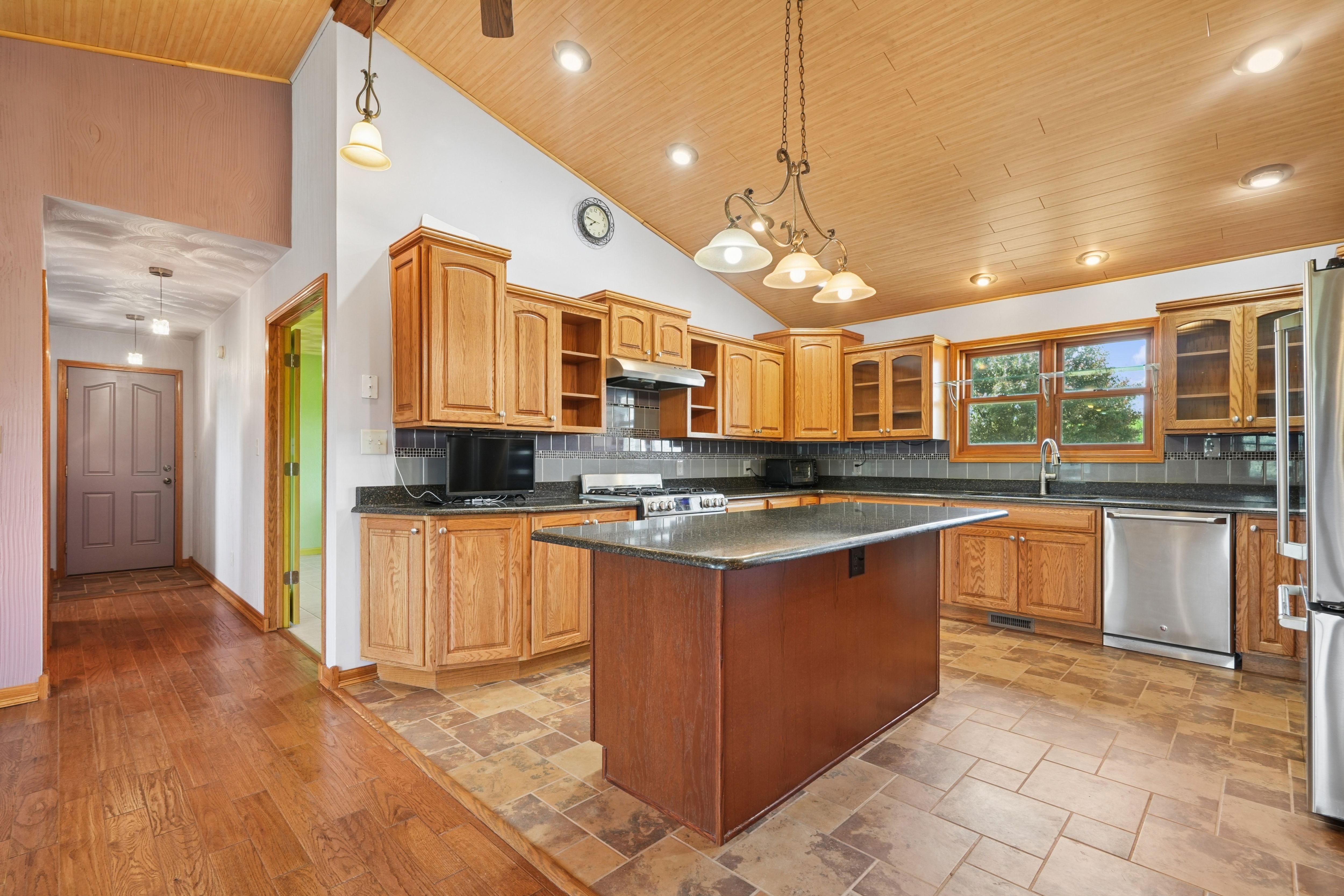 Listing Photo: 12-141_29289_Goose_Hill_RD