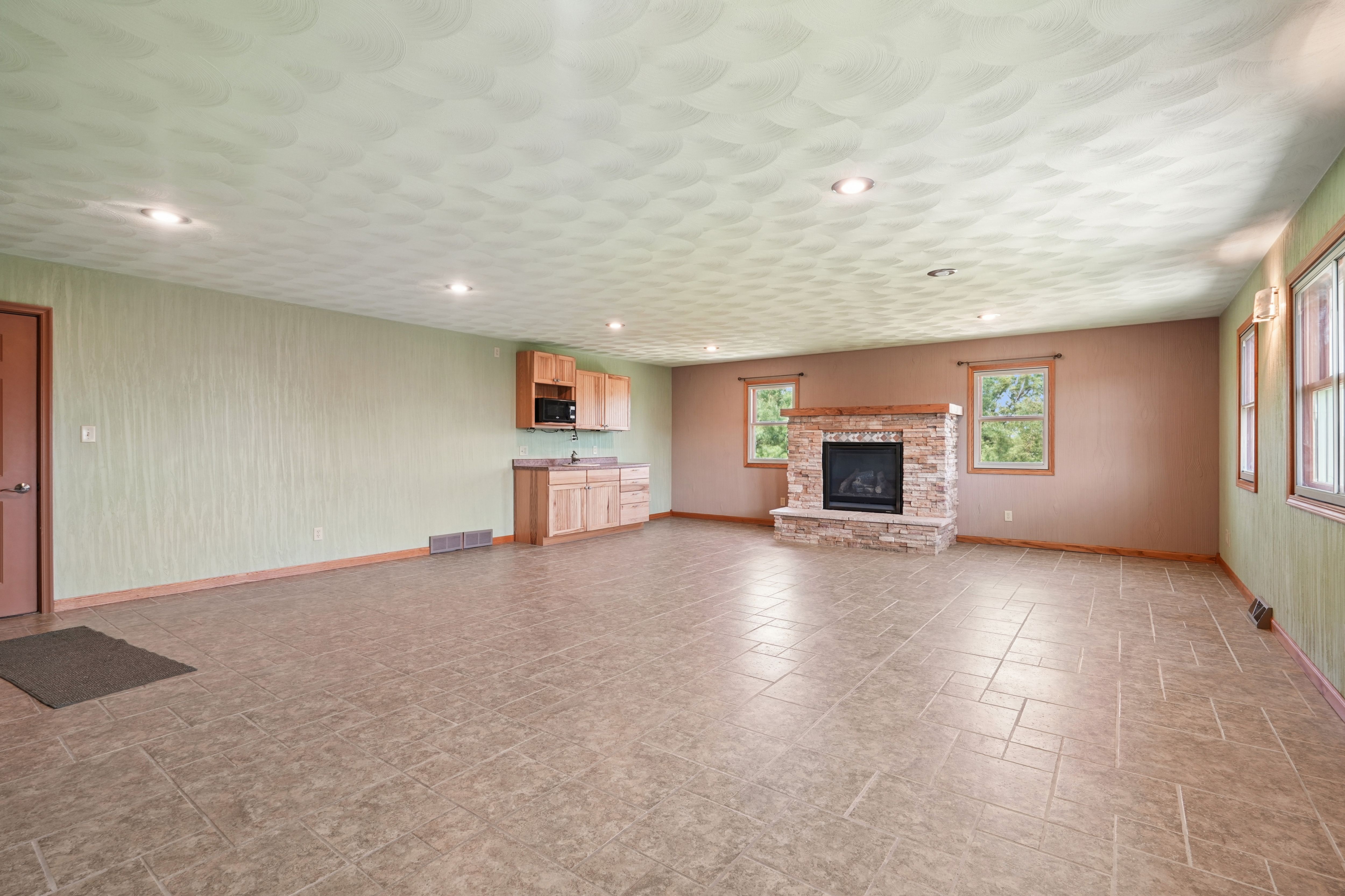 Listing Photo: 16-161_29289_Goose_Hill_RD