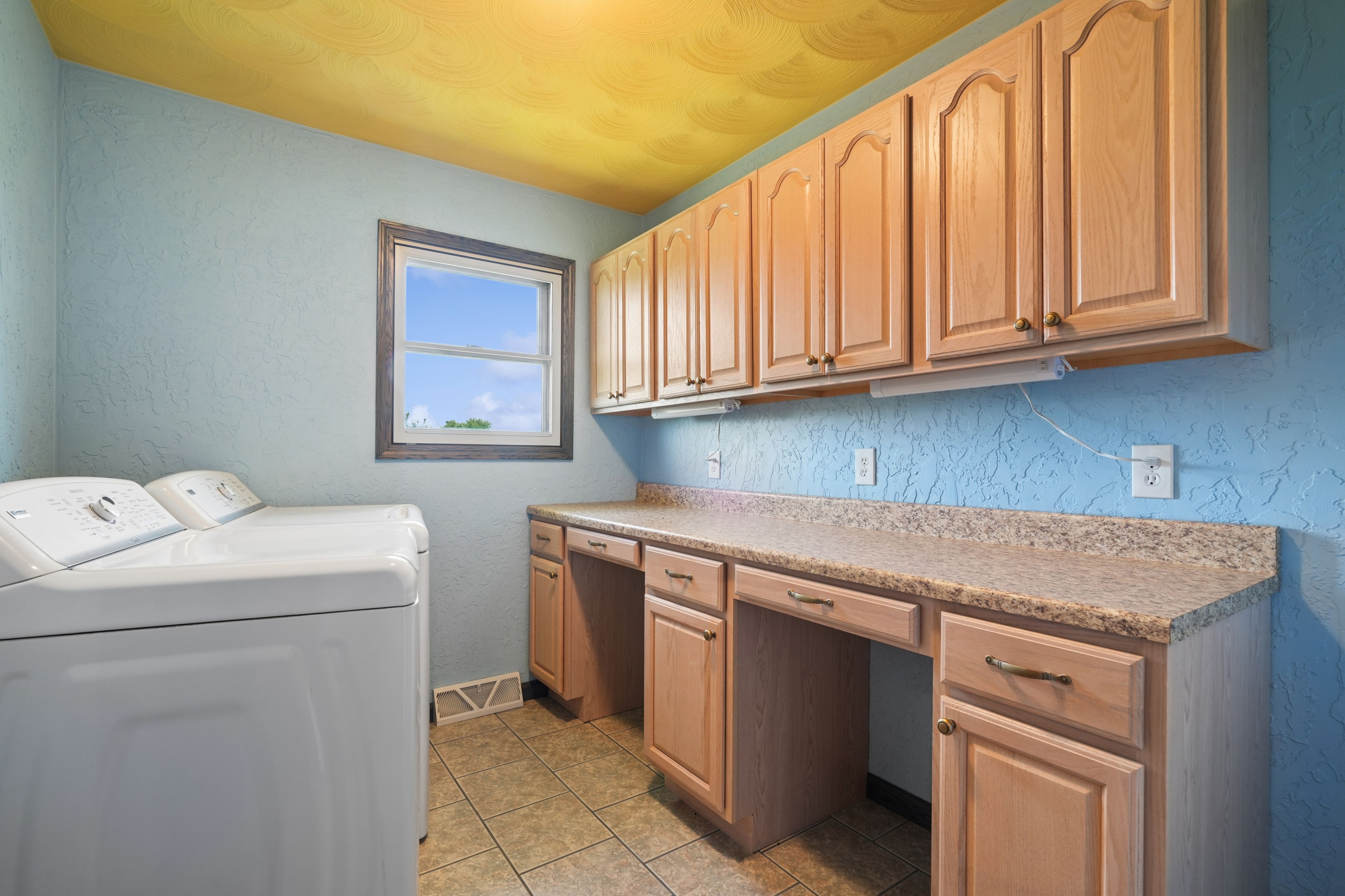 Listing Photo: 22-191_29289_Goose_Hill_RD