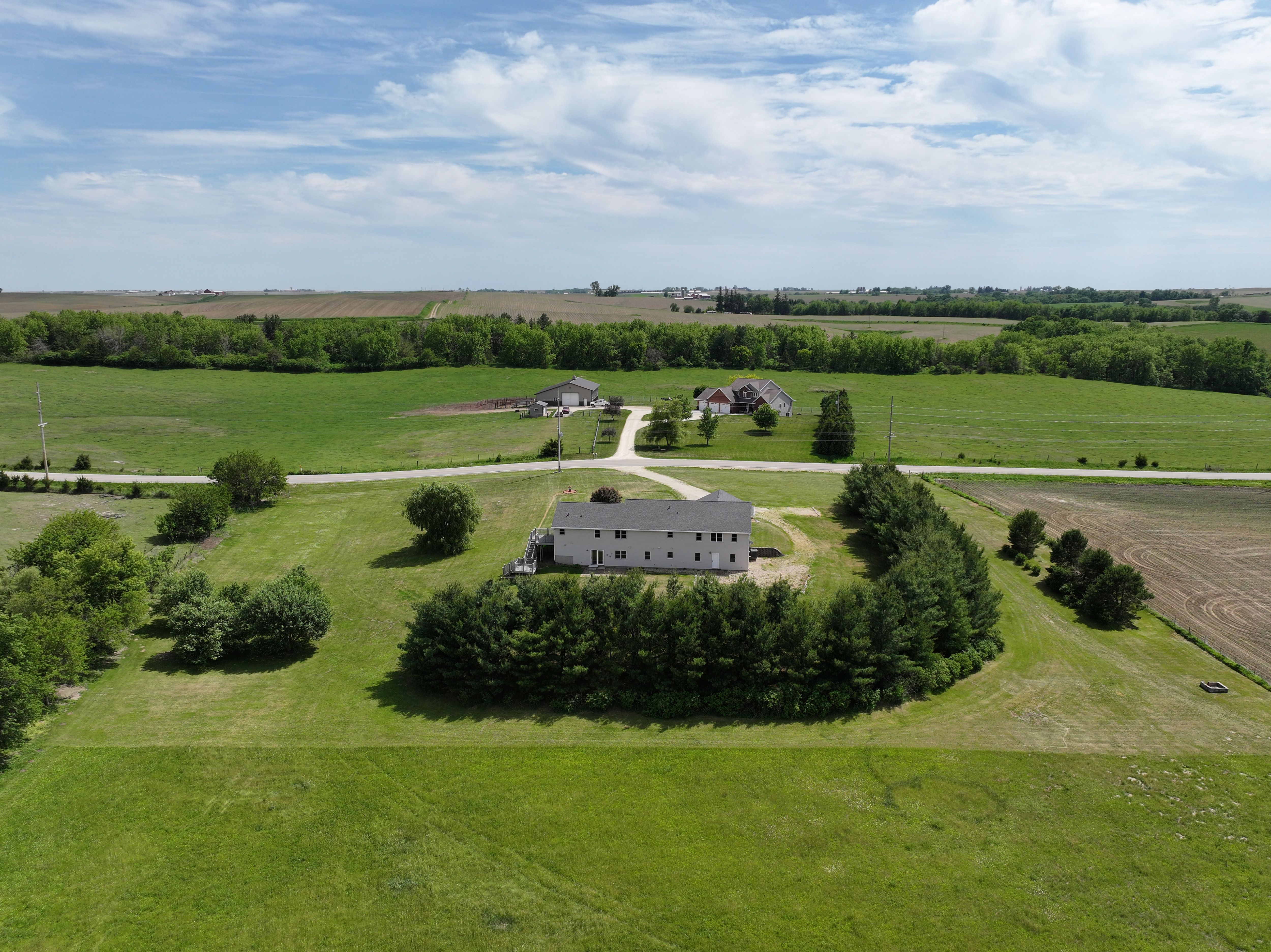 Listing Photo: DJI_20260529151540_0015_D