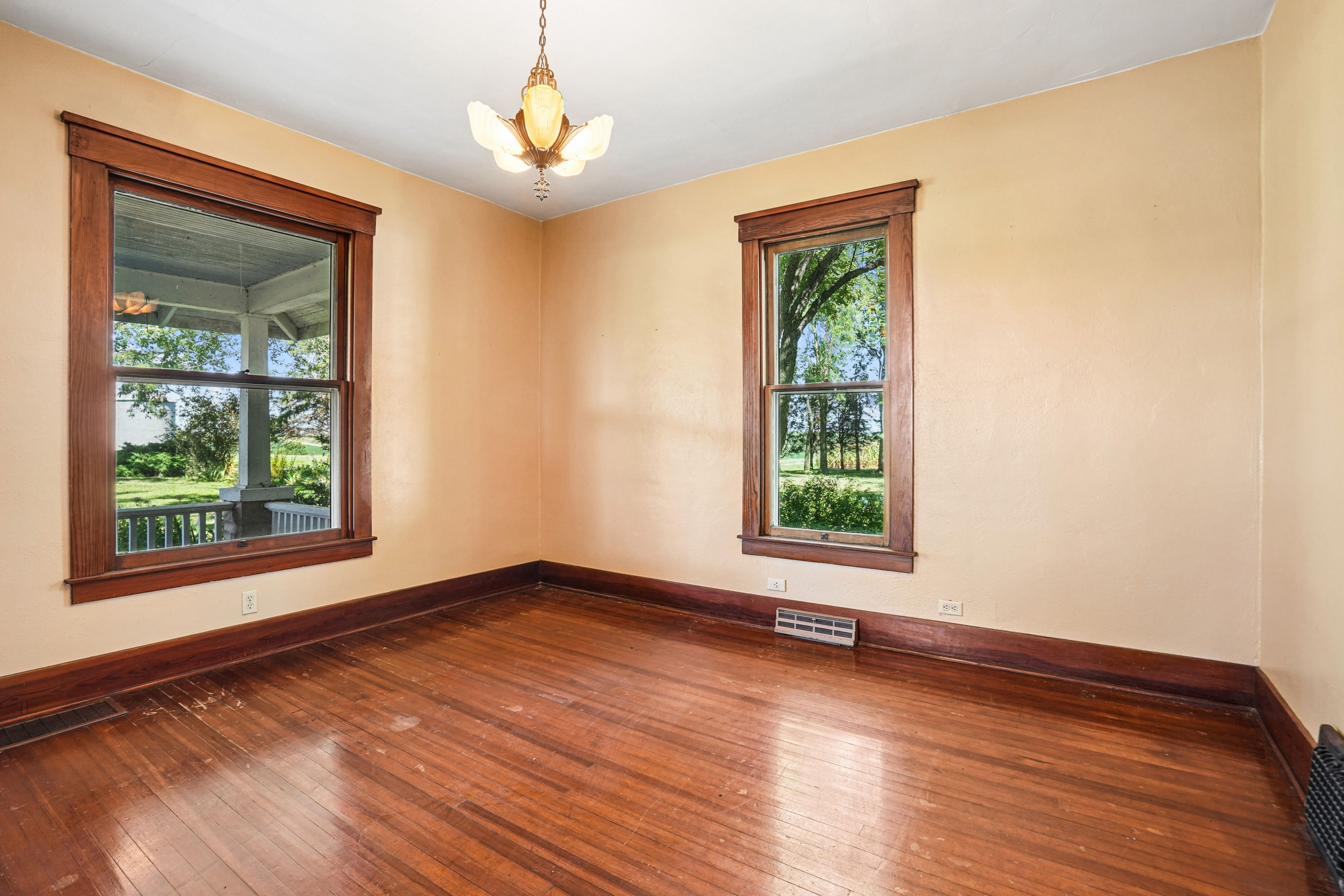 Listing Photo: 11-141_1824_G_Ave