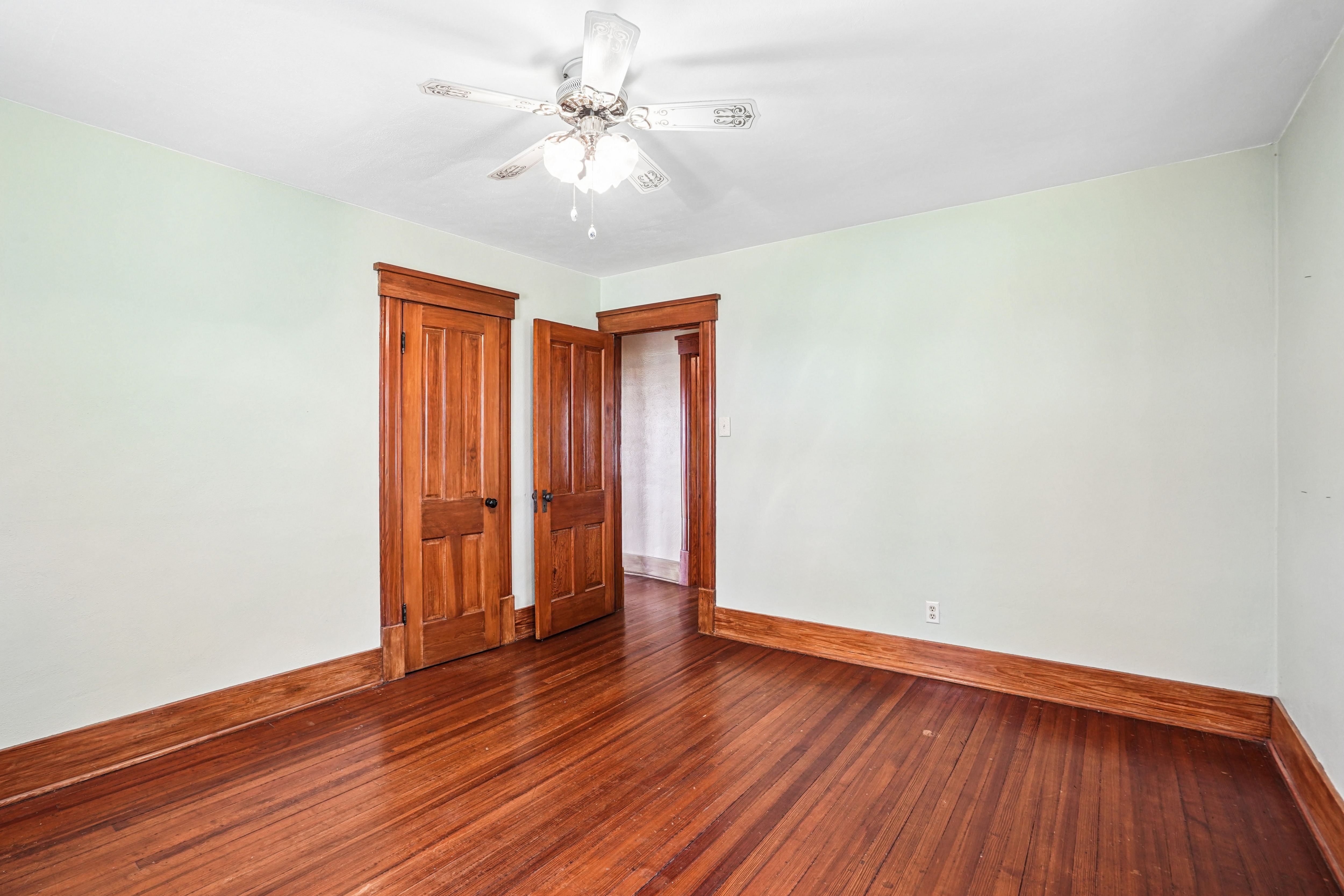 Listing Photo: 24-206_1824_G_Ave