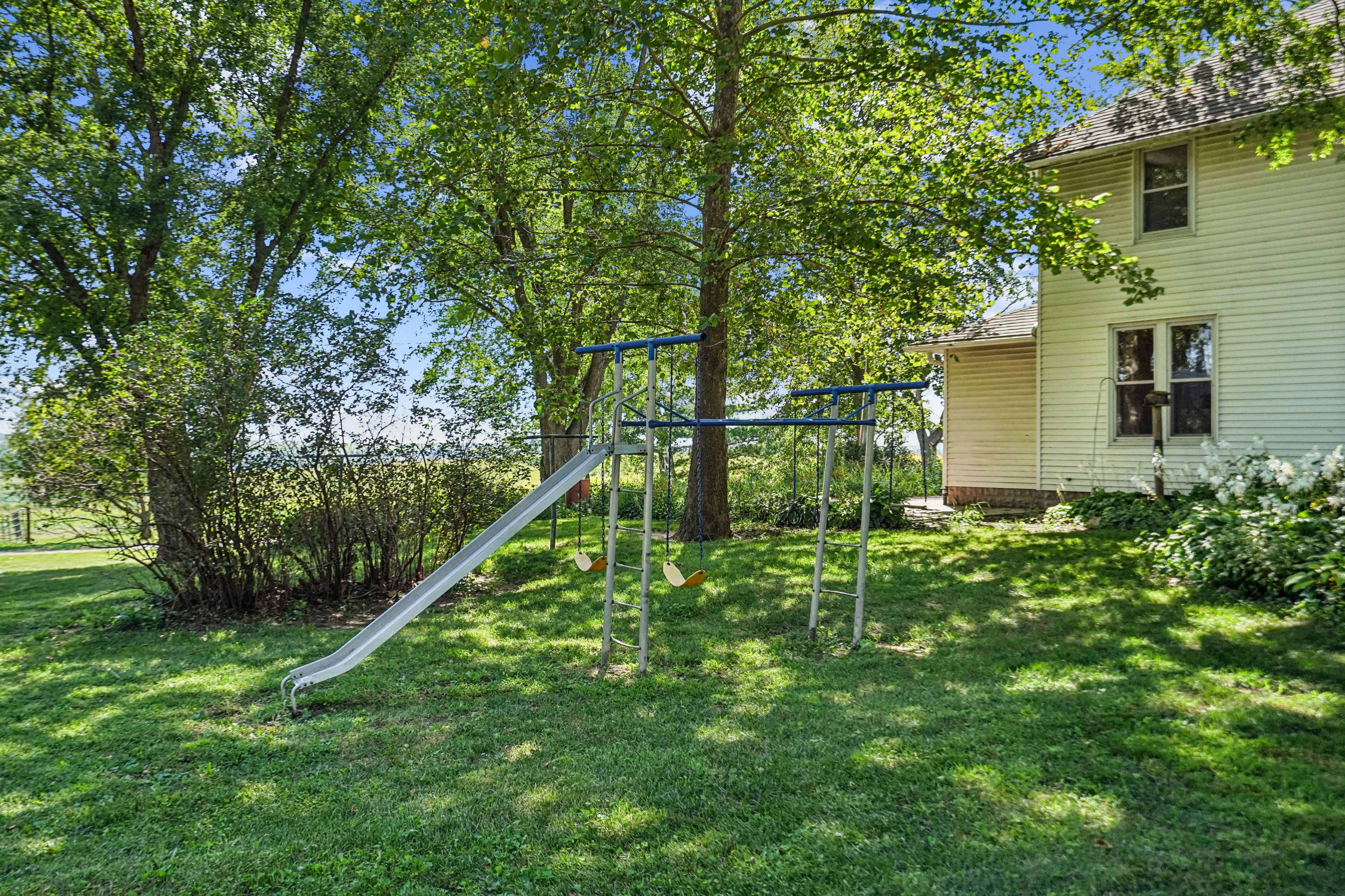 Listing Photo: 38-266_1824_G_Ave
