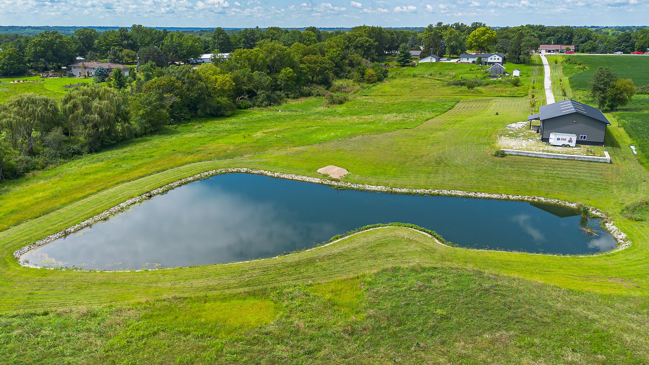 Listing Photo: 417950thave-drone-34