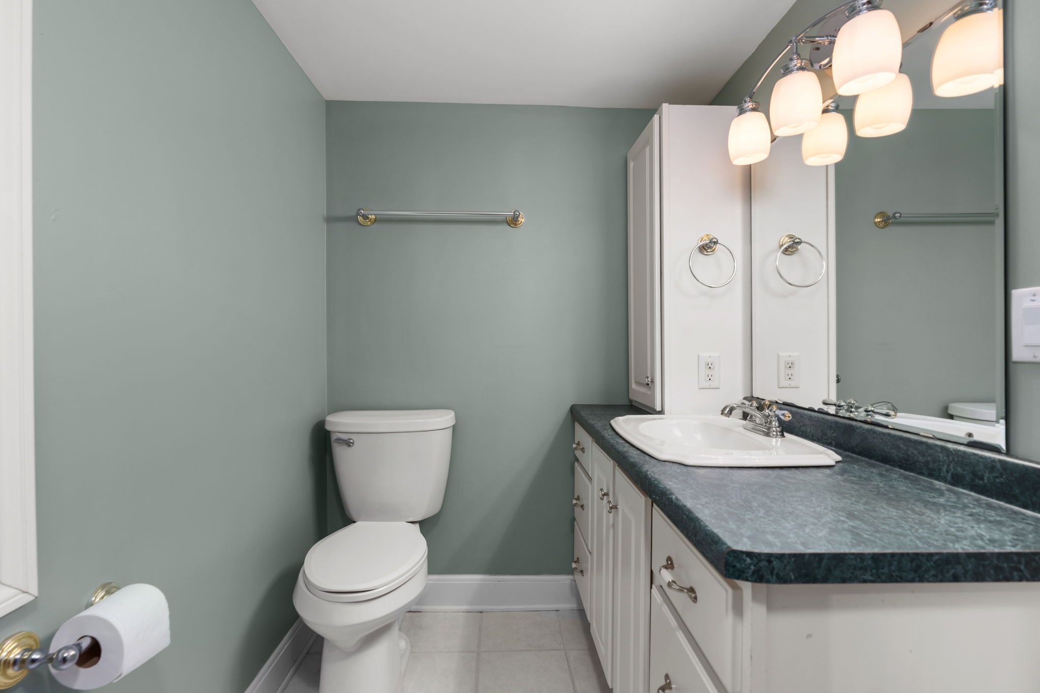 Listing Photo: 50-web-or-mls-DSC02663