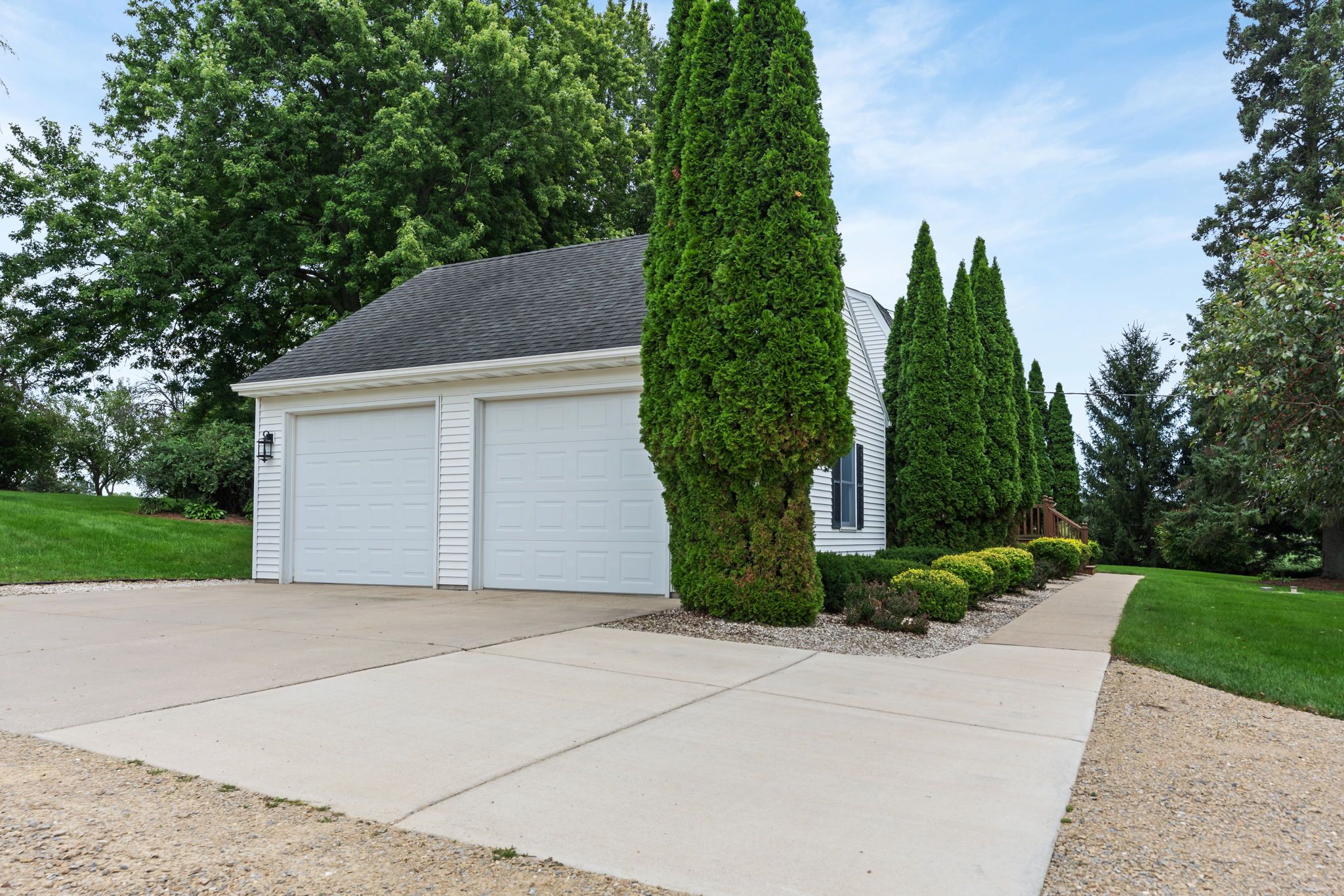 Listing Photo: 60-web-or-mls-DSC02738